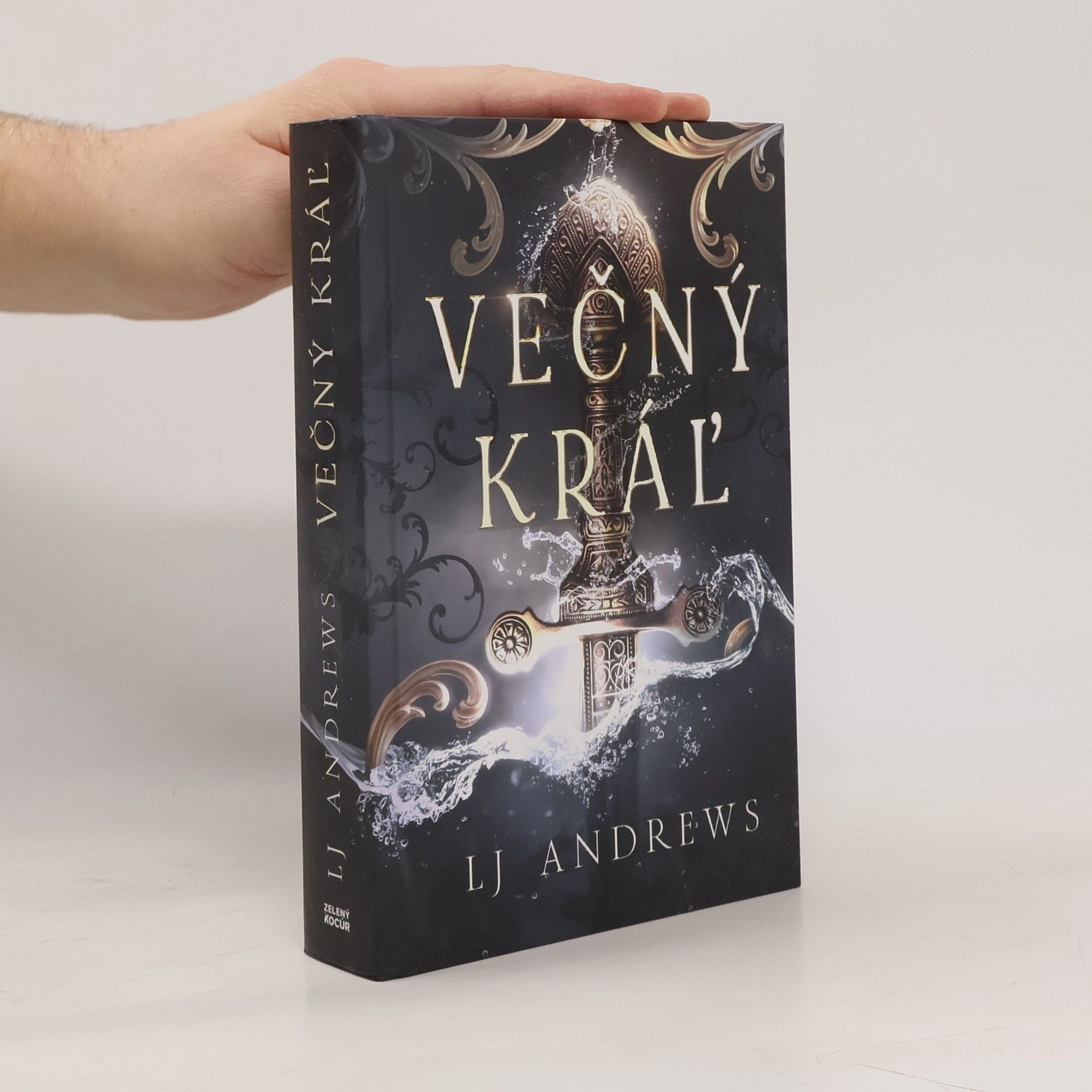 Lj Andrews Večný kráľ