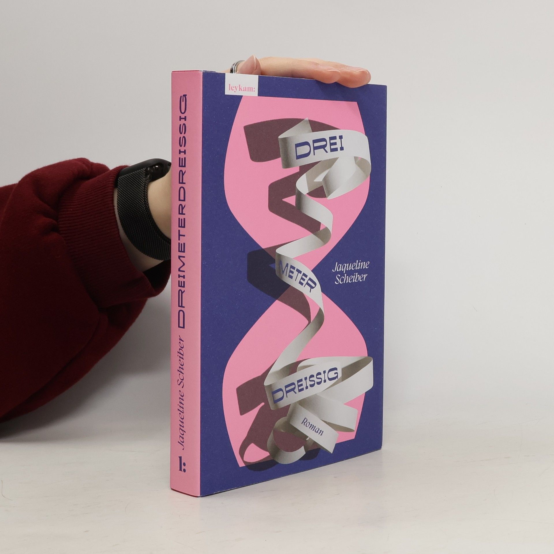 Jaqueline Scheiber Dreimeterdreißig