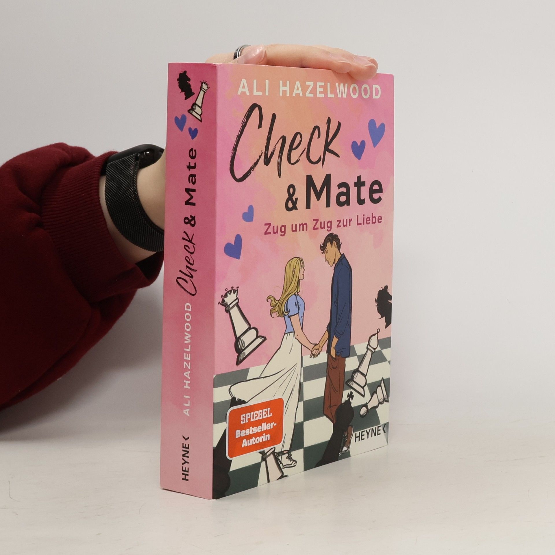 Ali Hazelwood Check & Mate – Zug um Zug zur Liebe