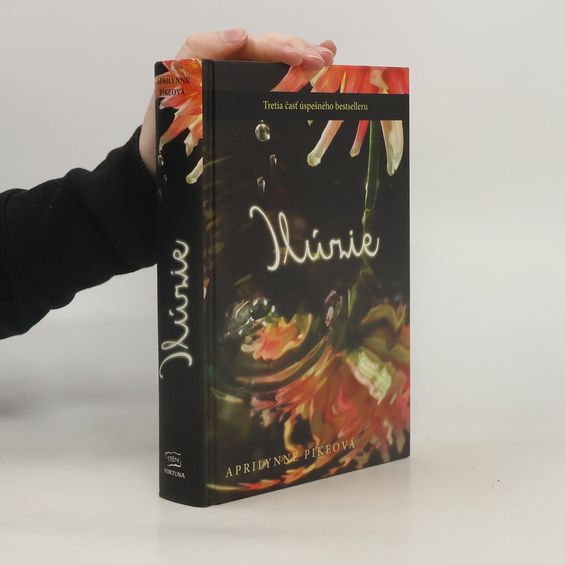 Aprilynne Pike Ilúzie