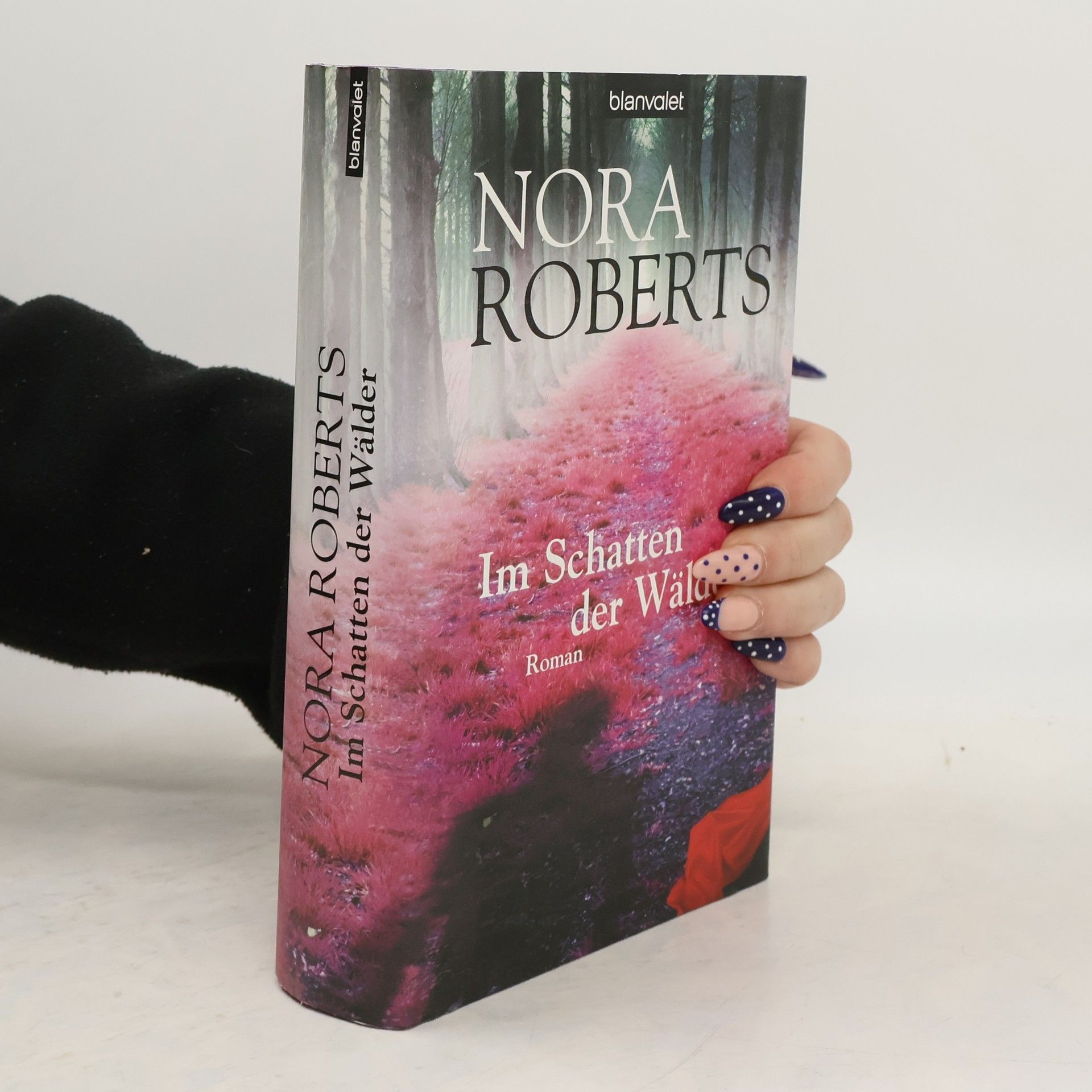 Nora Roberts Im Schatten der Wälder