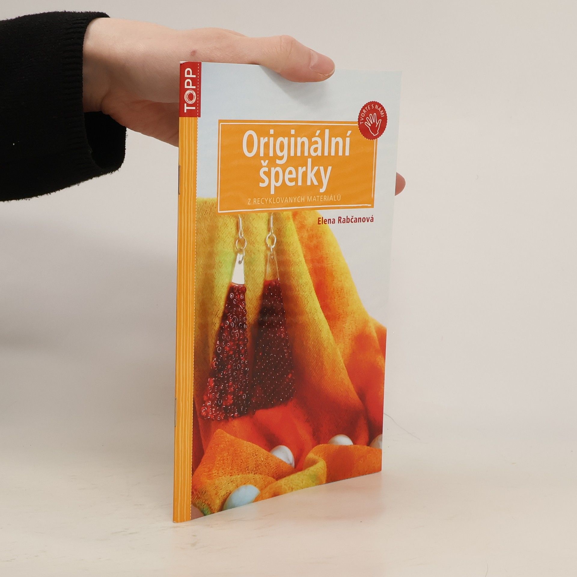 Elena Rabčanová Originální šperky z recyklovaných materiálů