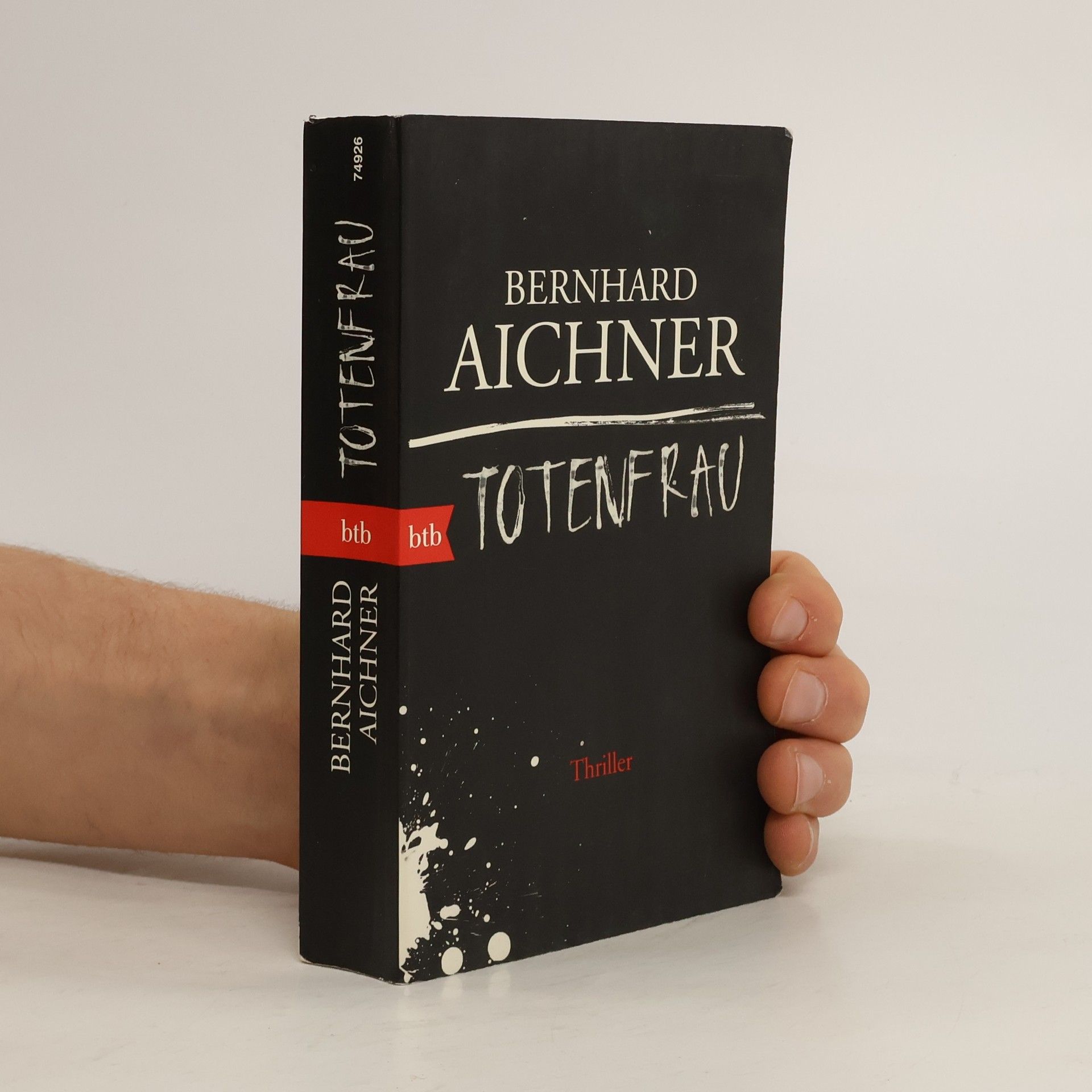 Bernhard Aichner Totenfrau