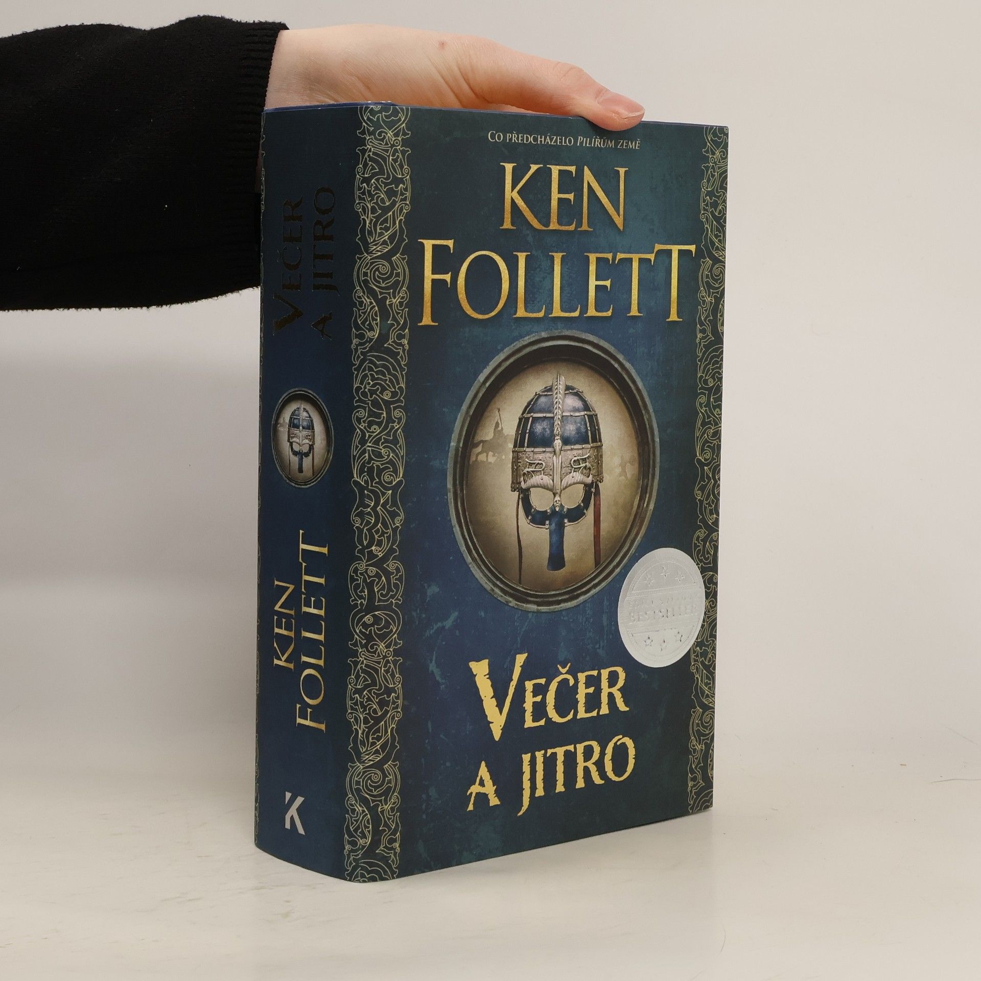 Ken Follett Večer a jitro