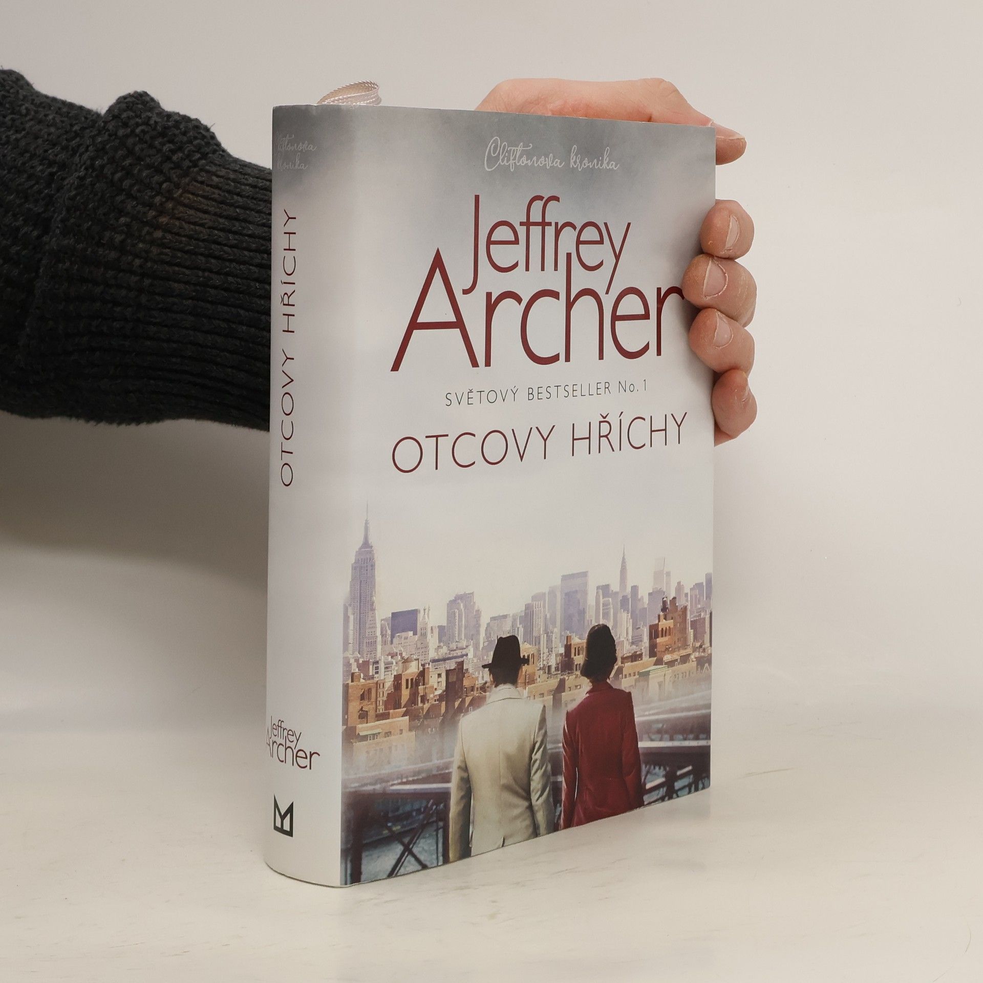 Jeffrey Archer Cliftonova kronika. Otcovy hříchy