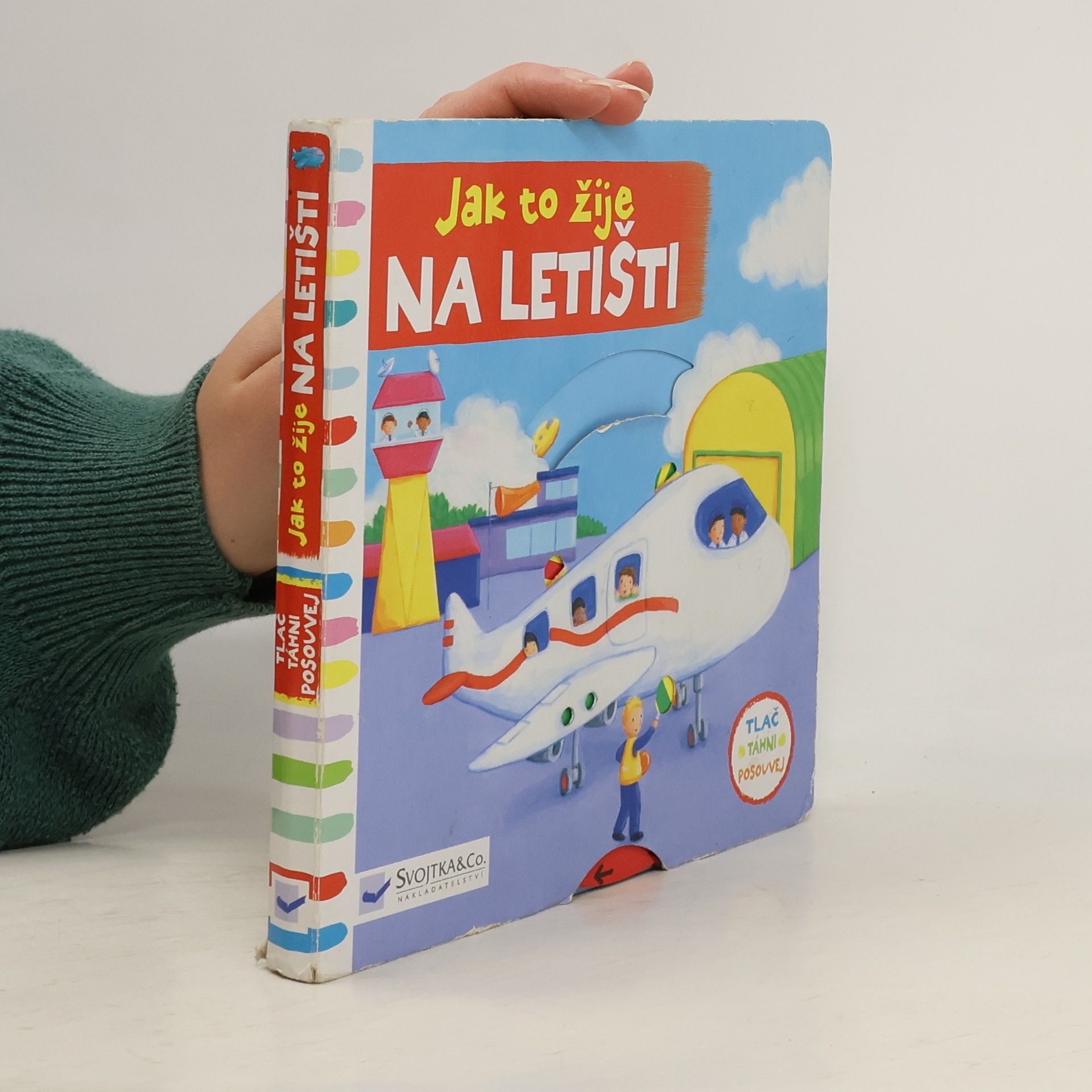 Rebecca Finn Jak to žije na letišti