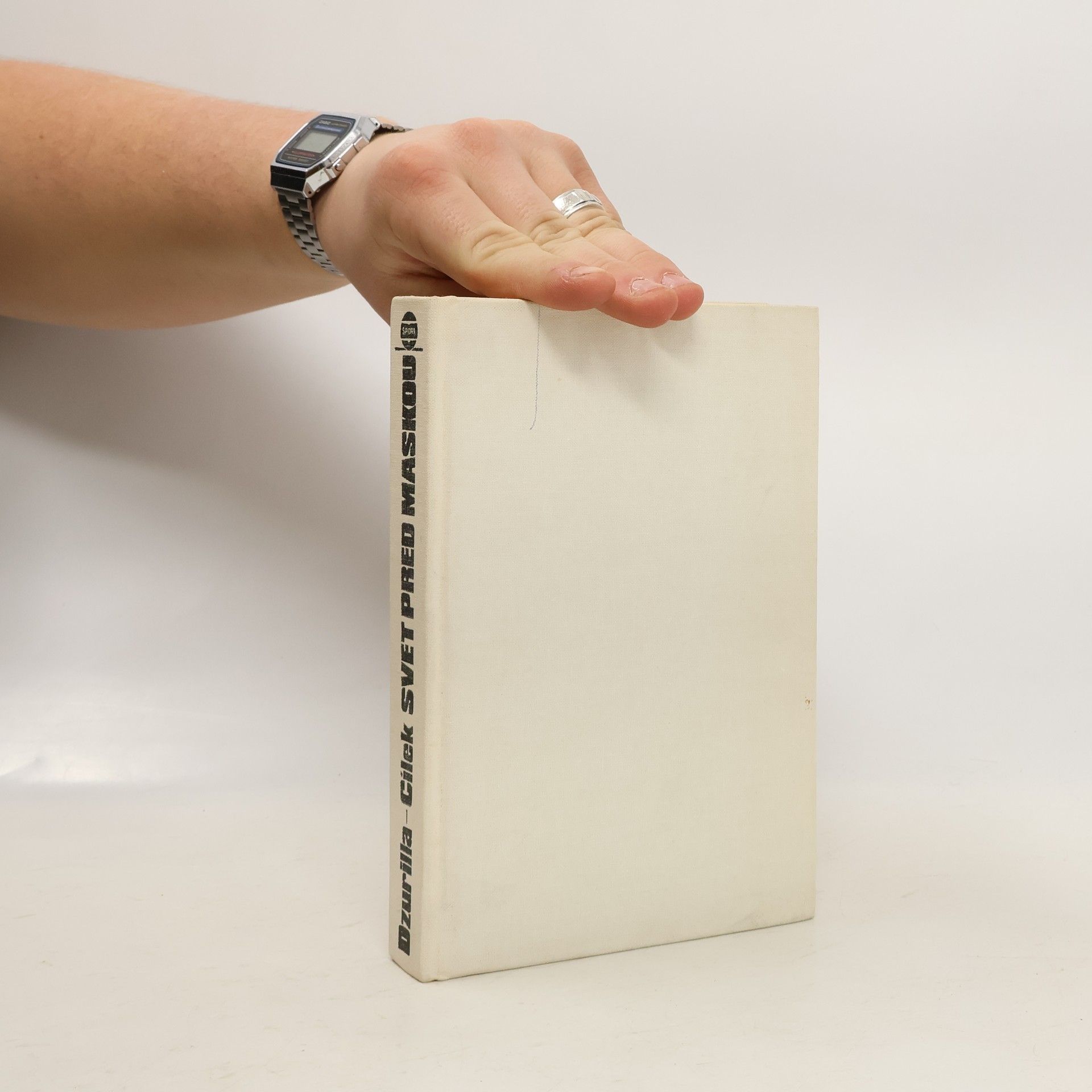 Roman Cílek Svet pred maskou