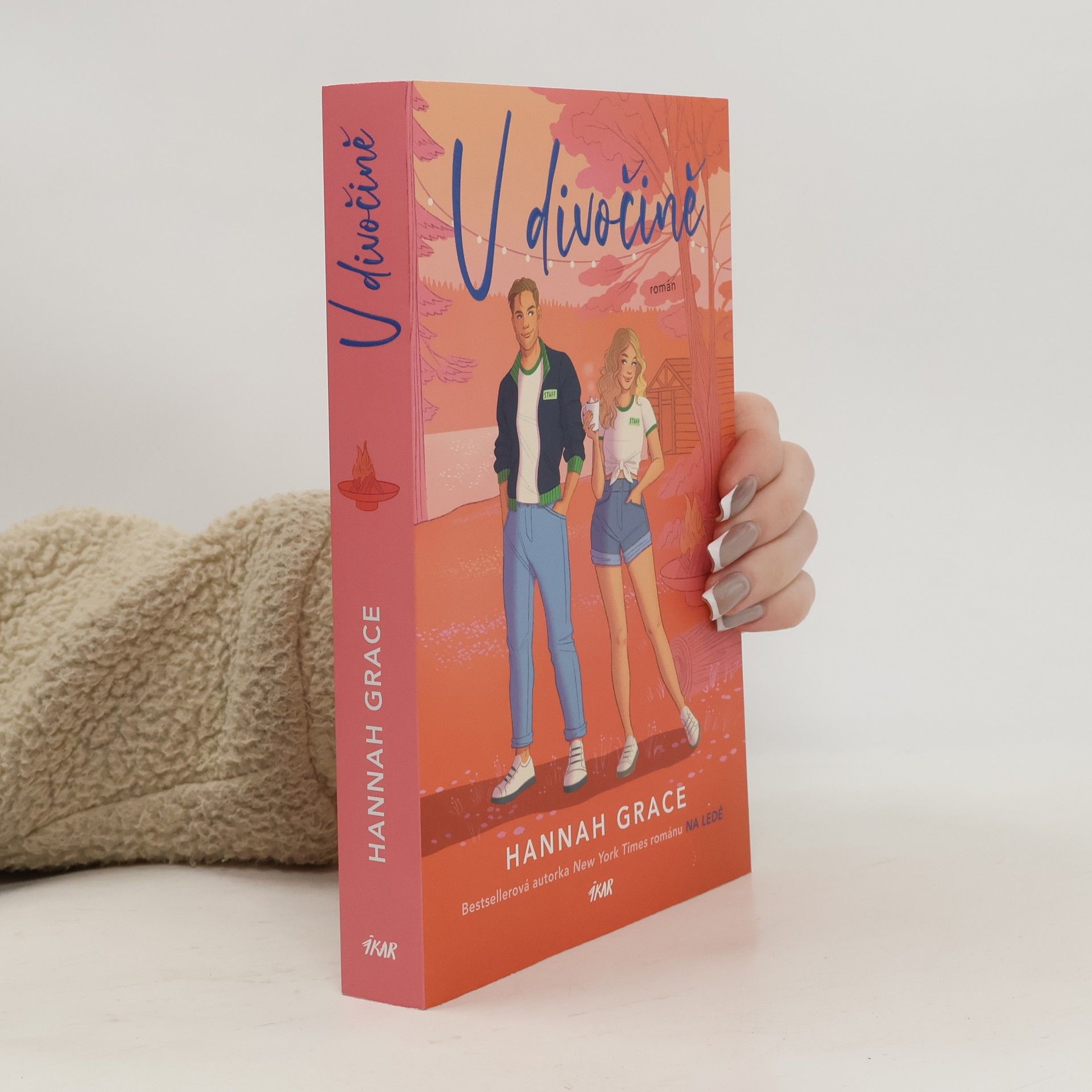 Hannah Grace V divočině