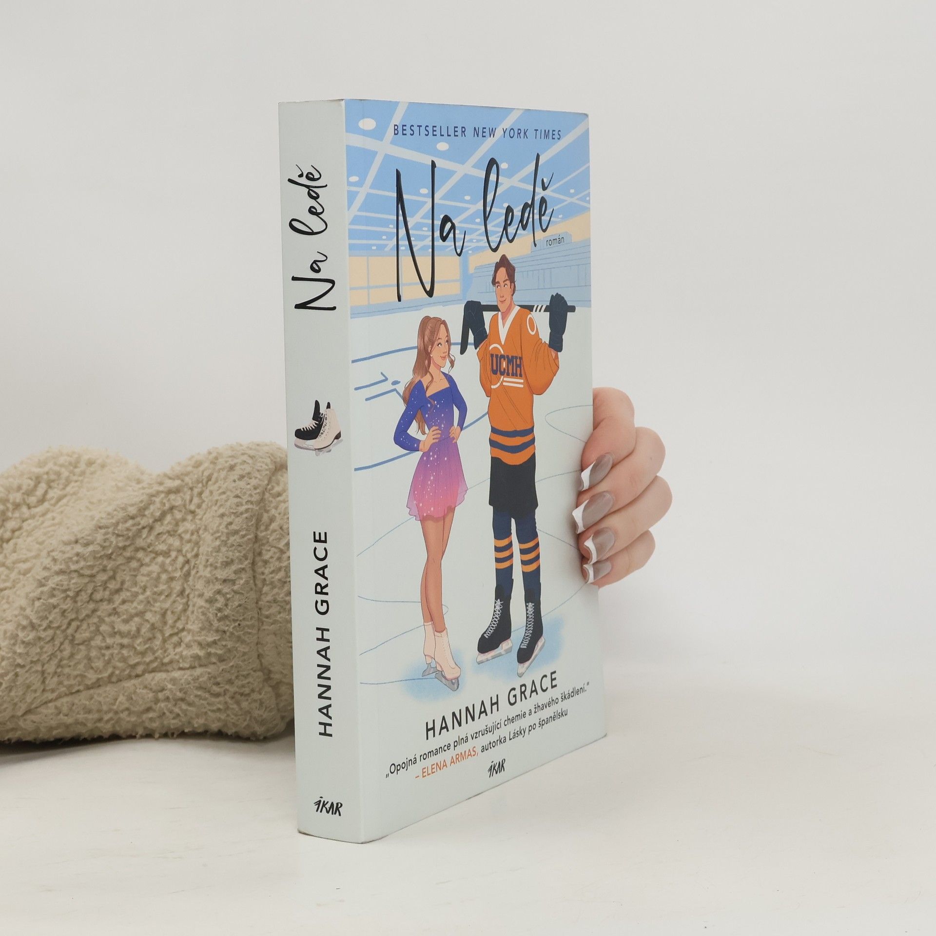 Hannah Grace Na ledě