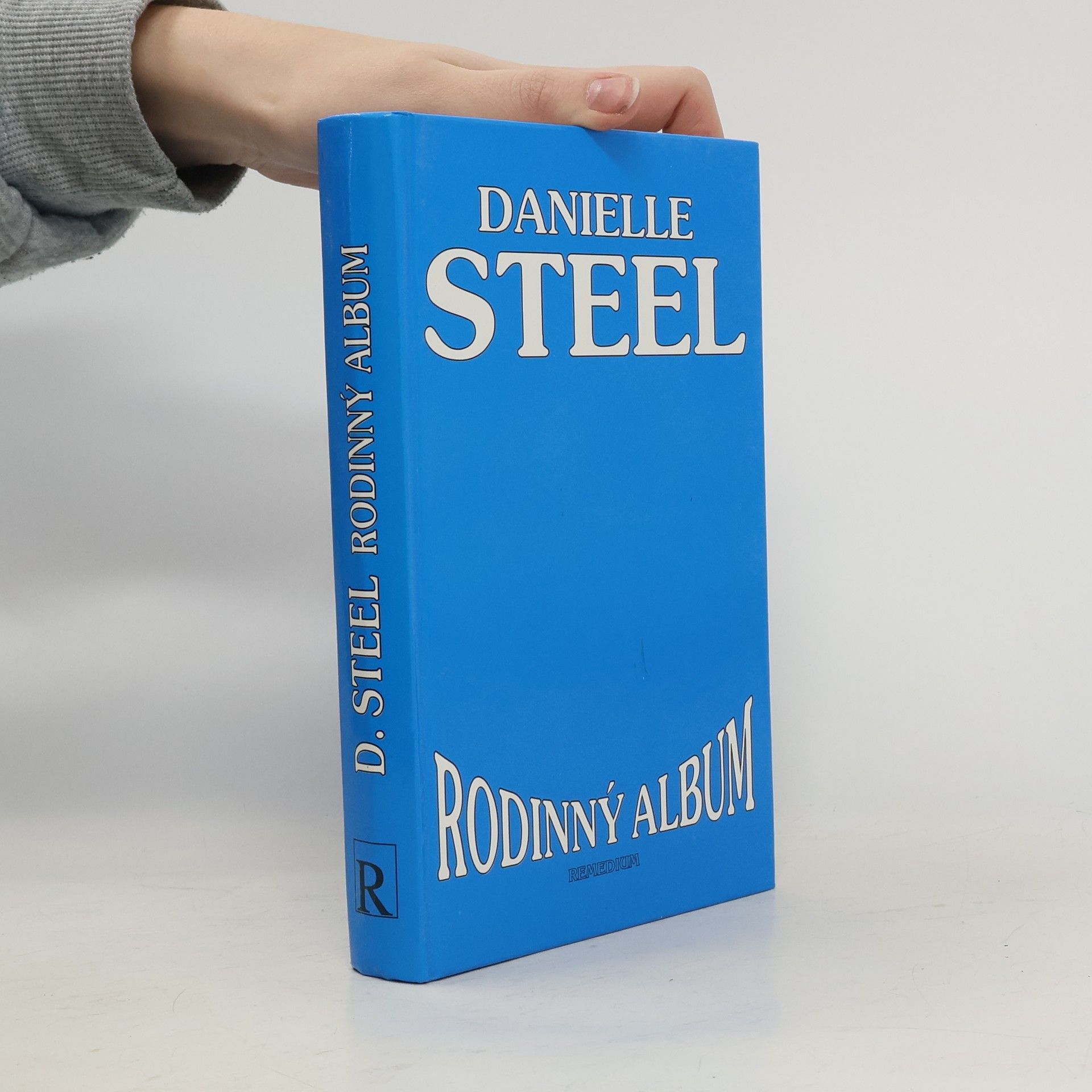 Danielle Steelová Rodinný album