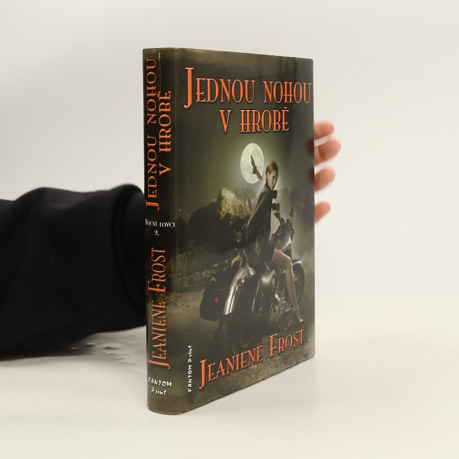 Jeaniene Frost Jednou nohou v hrobě