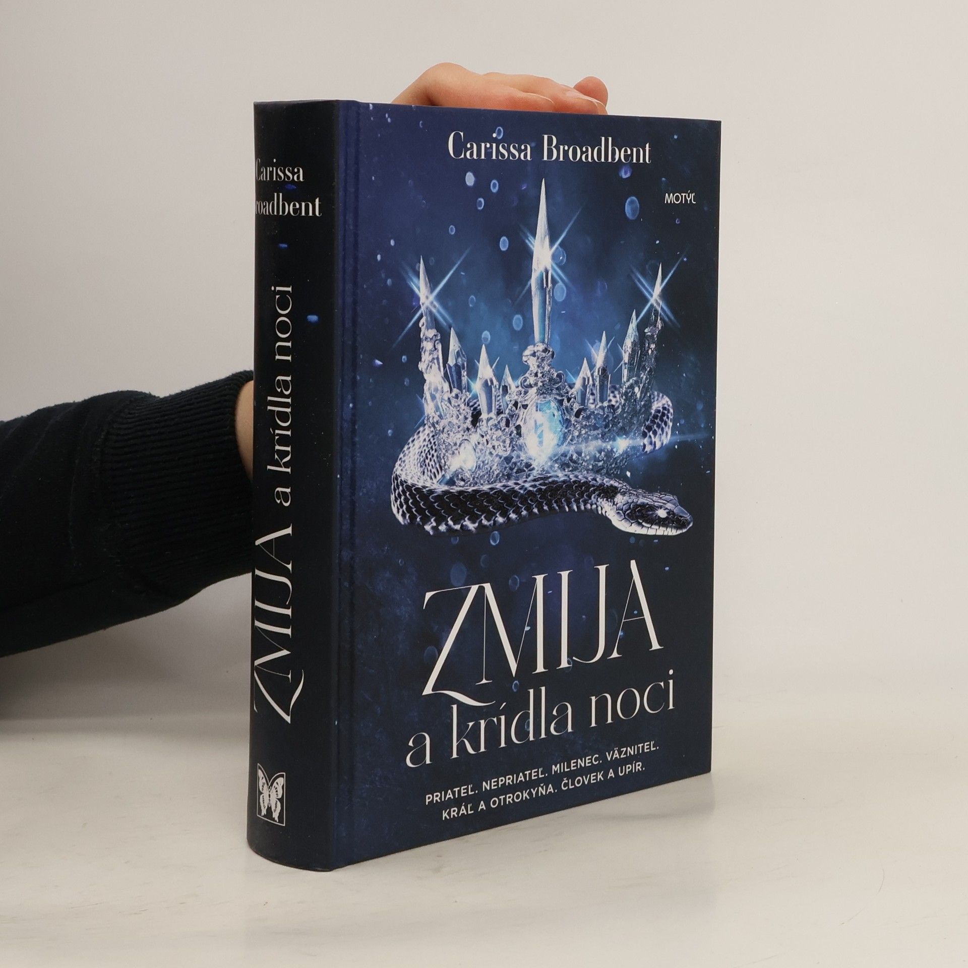 Carissa Broadbent Zmija a krídla noci
