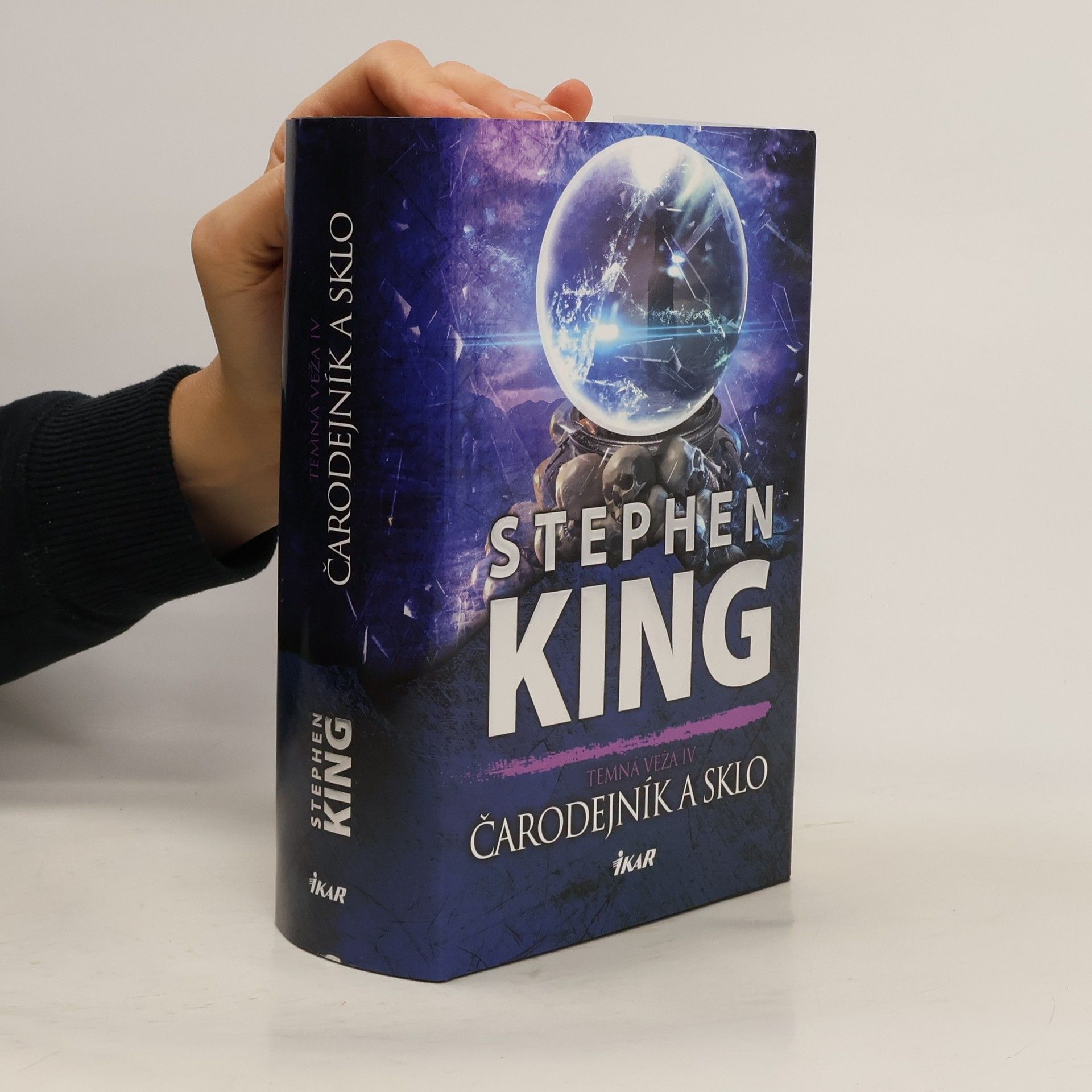 Stephen King Čarodejník a sklo