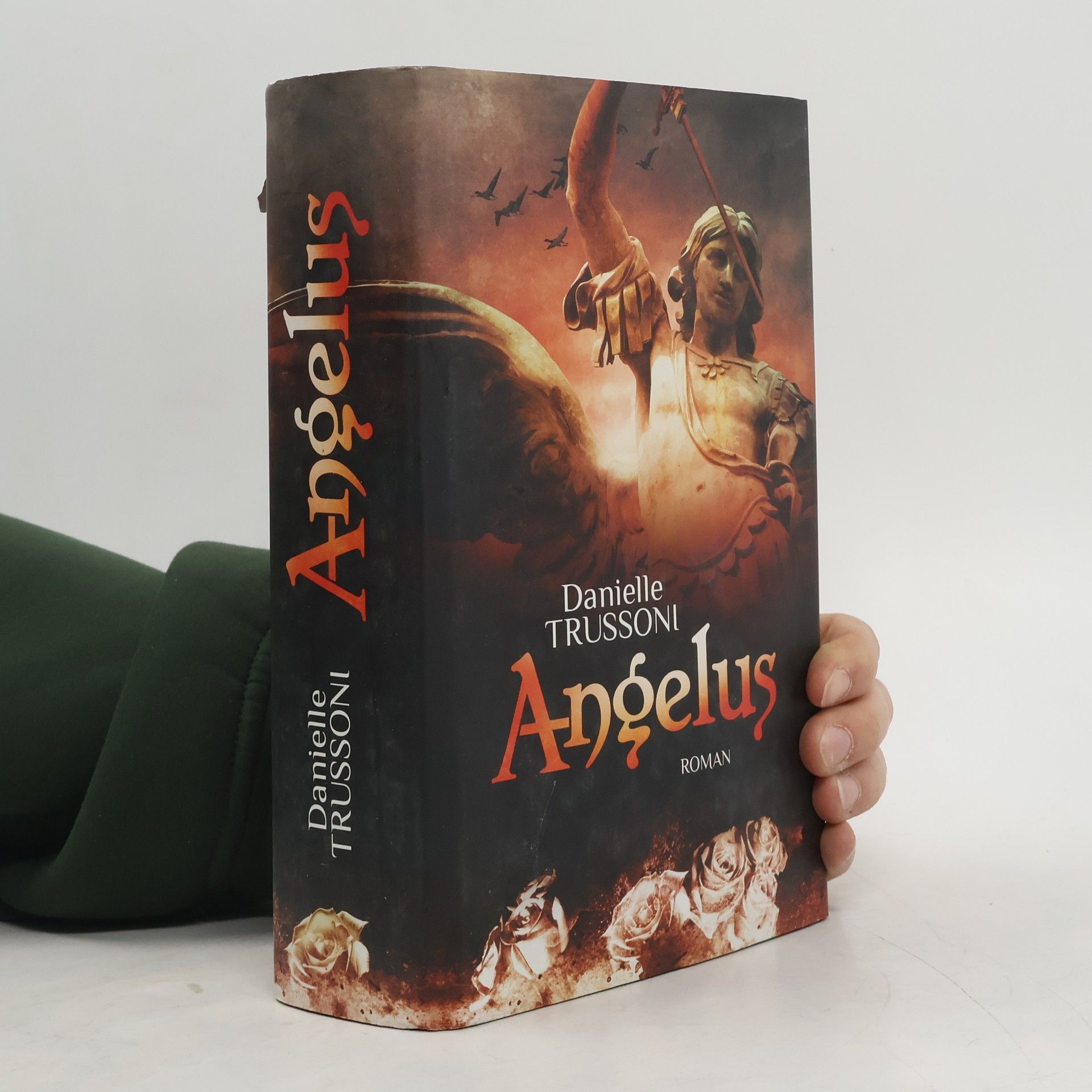 Danielle Trussoni Angelus