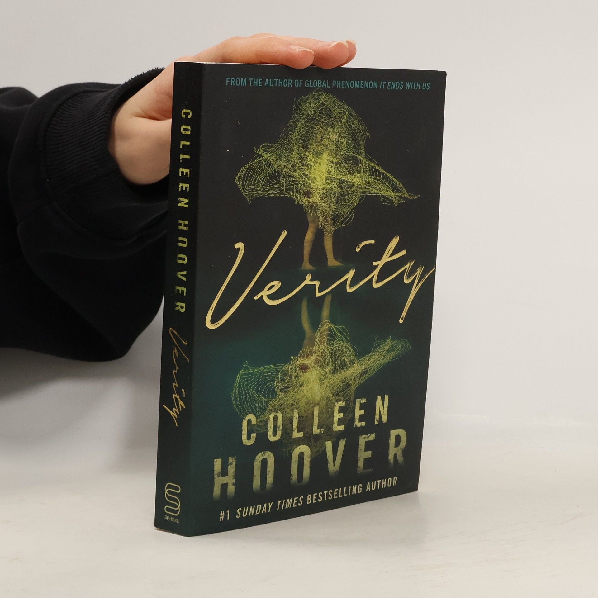 Colleen Hoover Verity