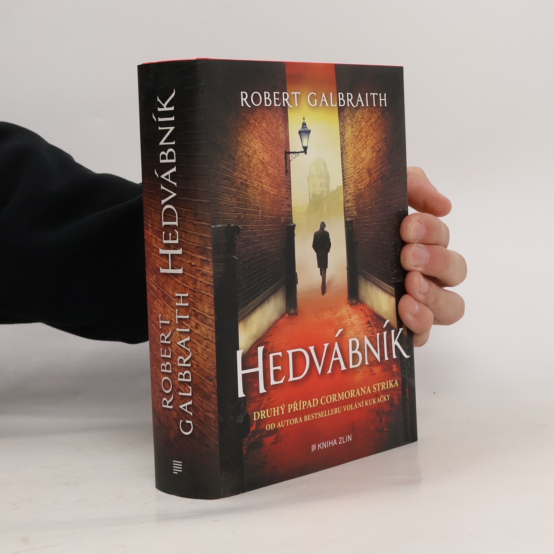 Robert Galbraith Hedvábník