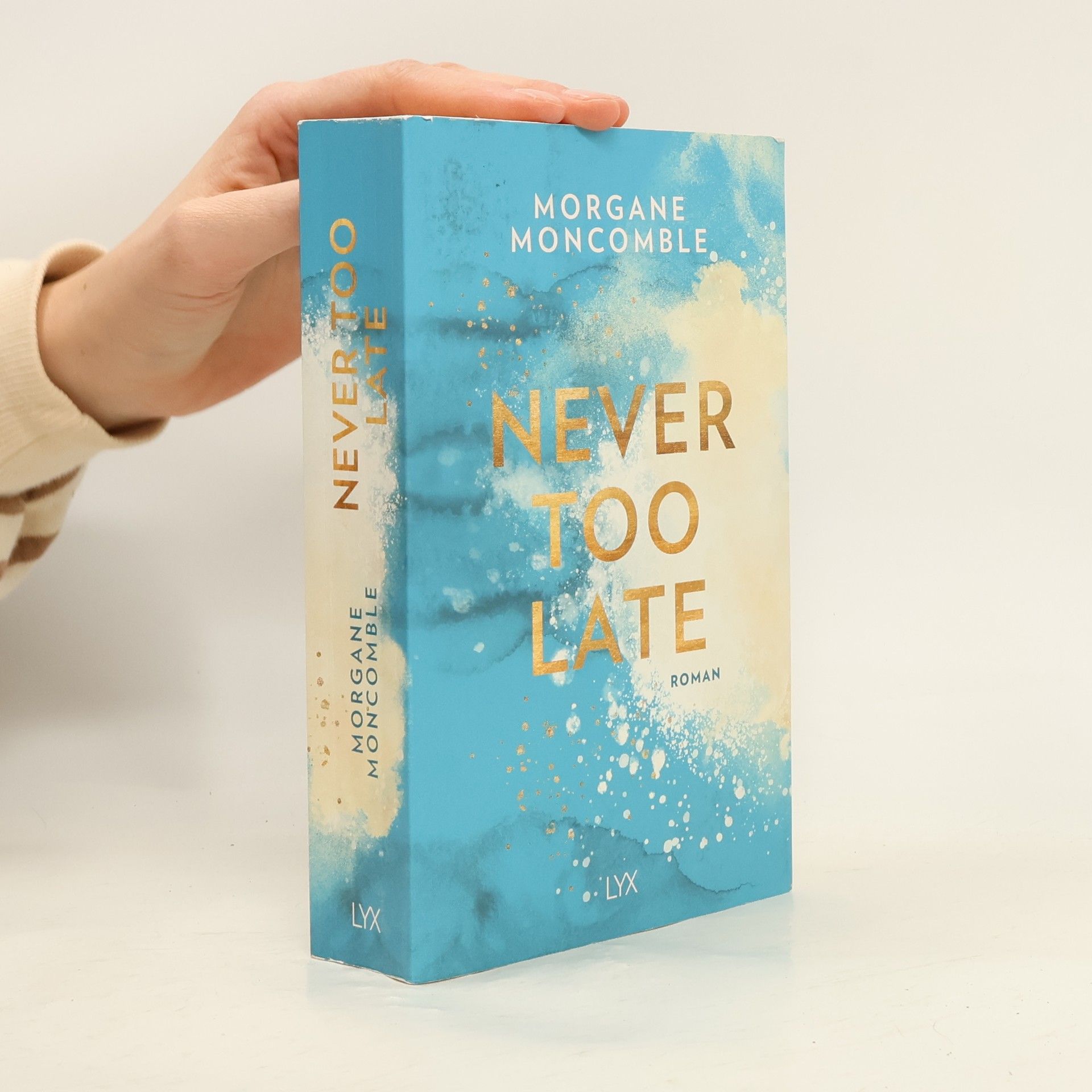 Morgane Moncomble Never Too Late