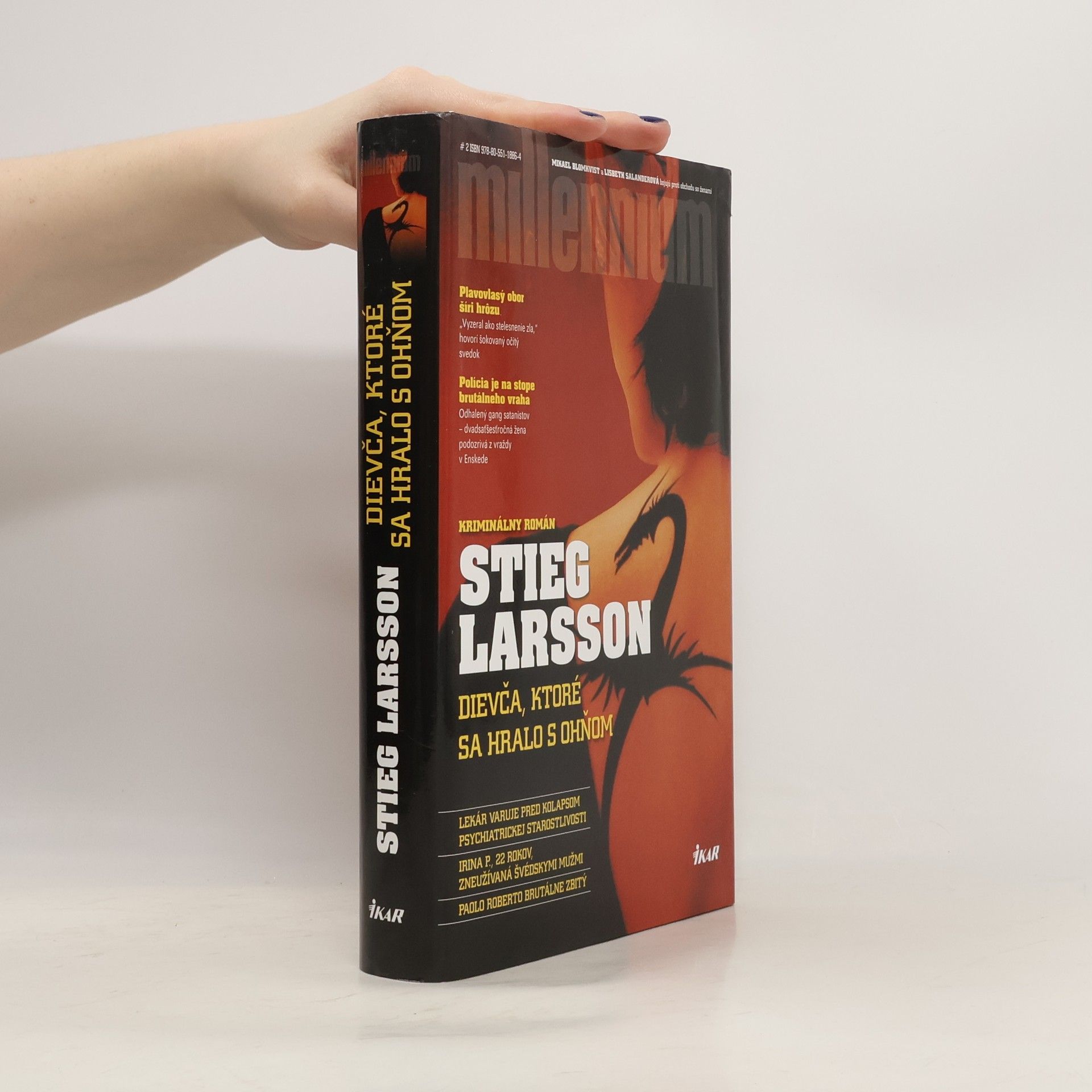 Dievča, ktoré sa hralo s ohňom