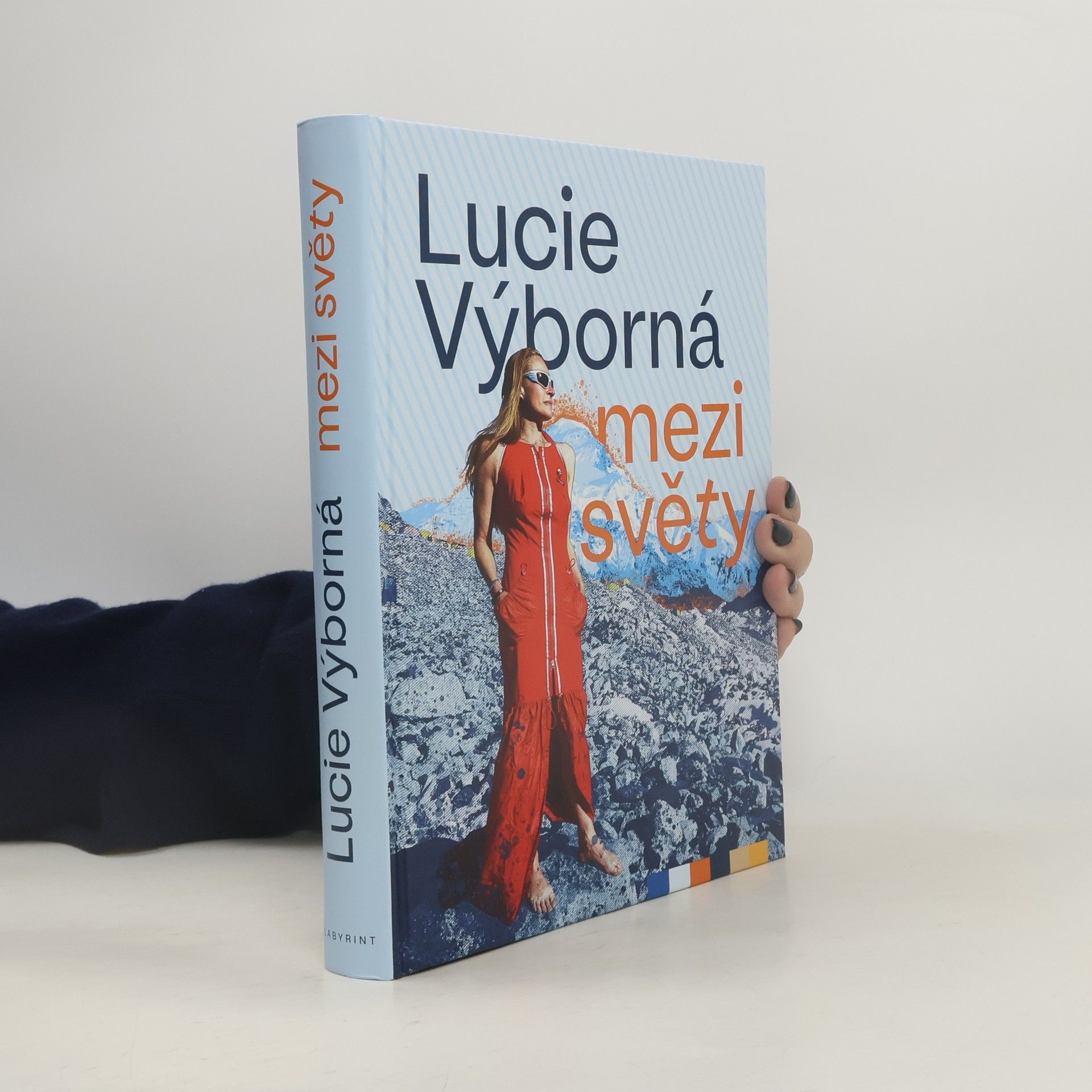 Lucie Výborná Mezi světy