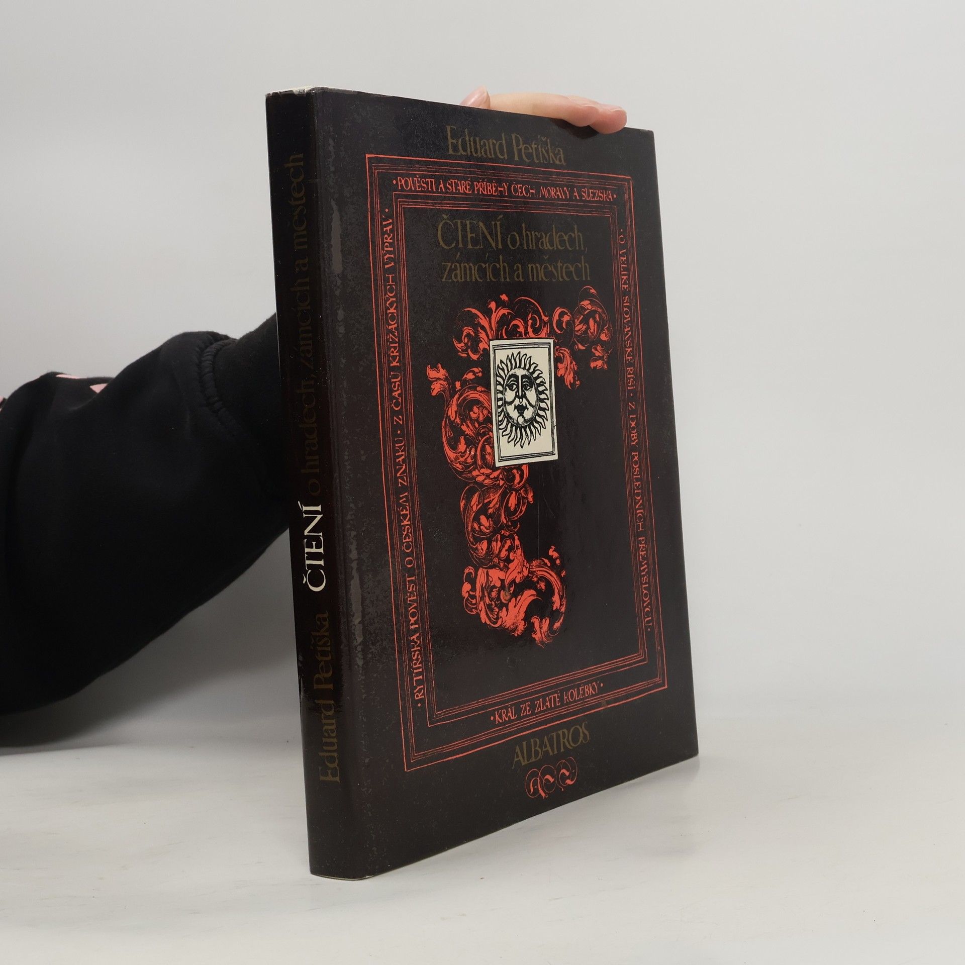 Eduard Petiška Čtení o hradech, zámcích a městech
