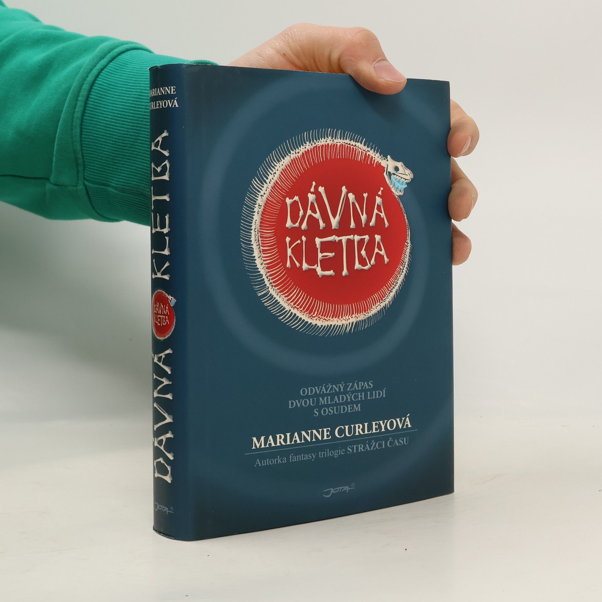 Marianne Curleyová Dávná kletba