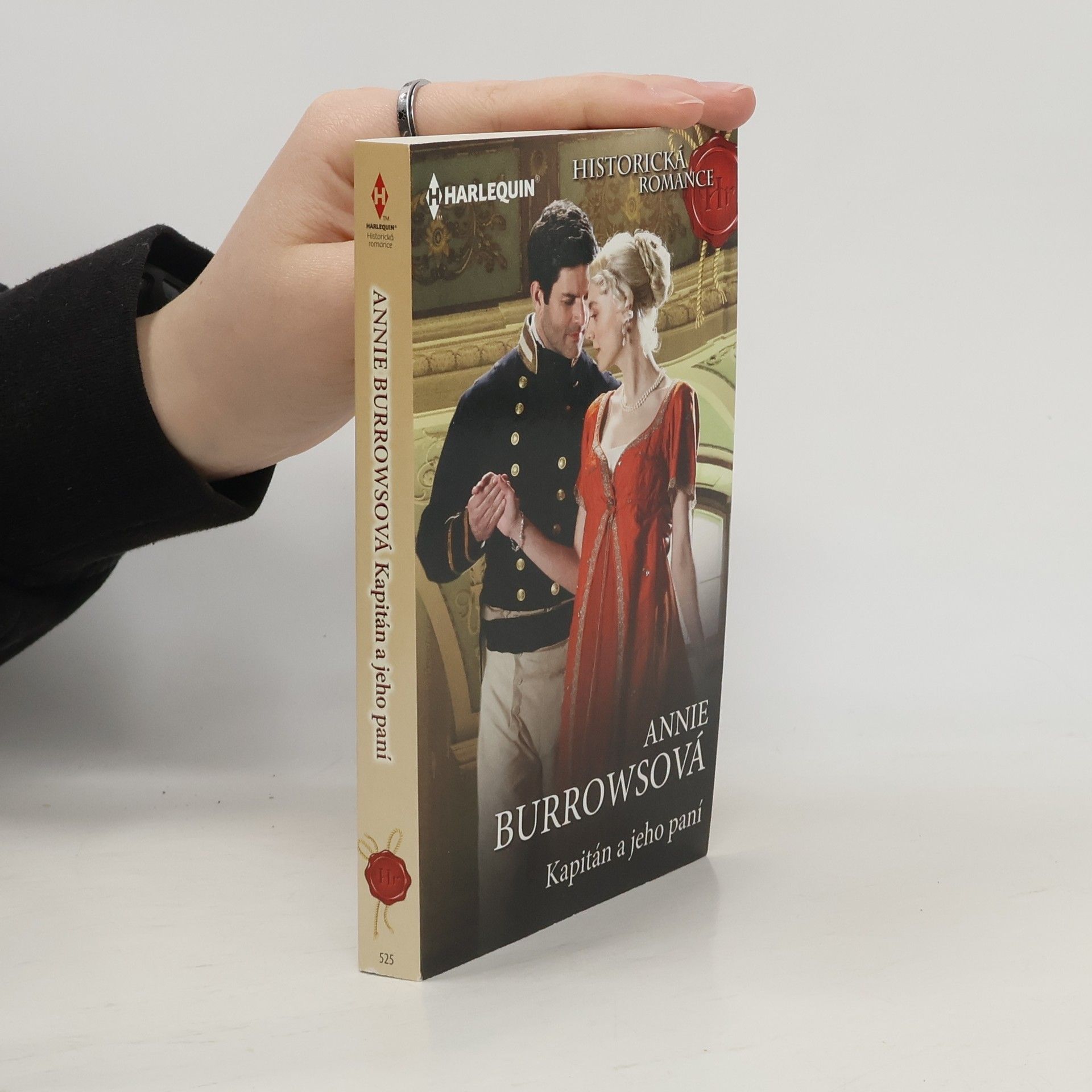 Kapitán a jeho paní