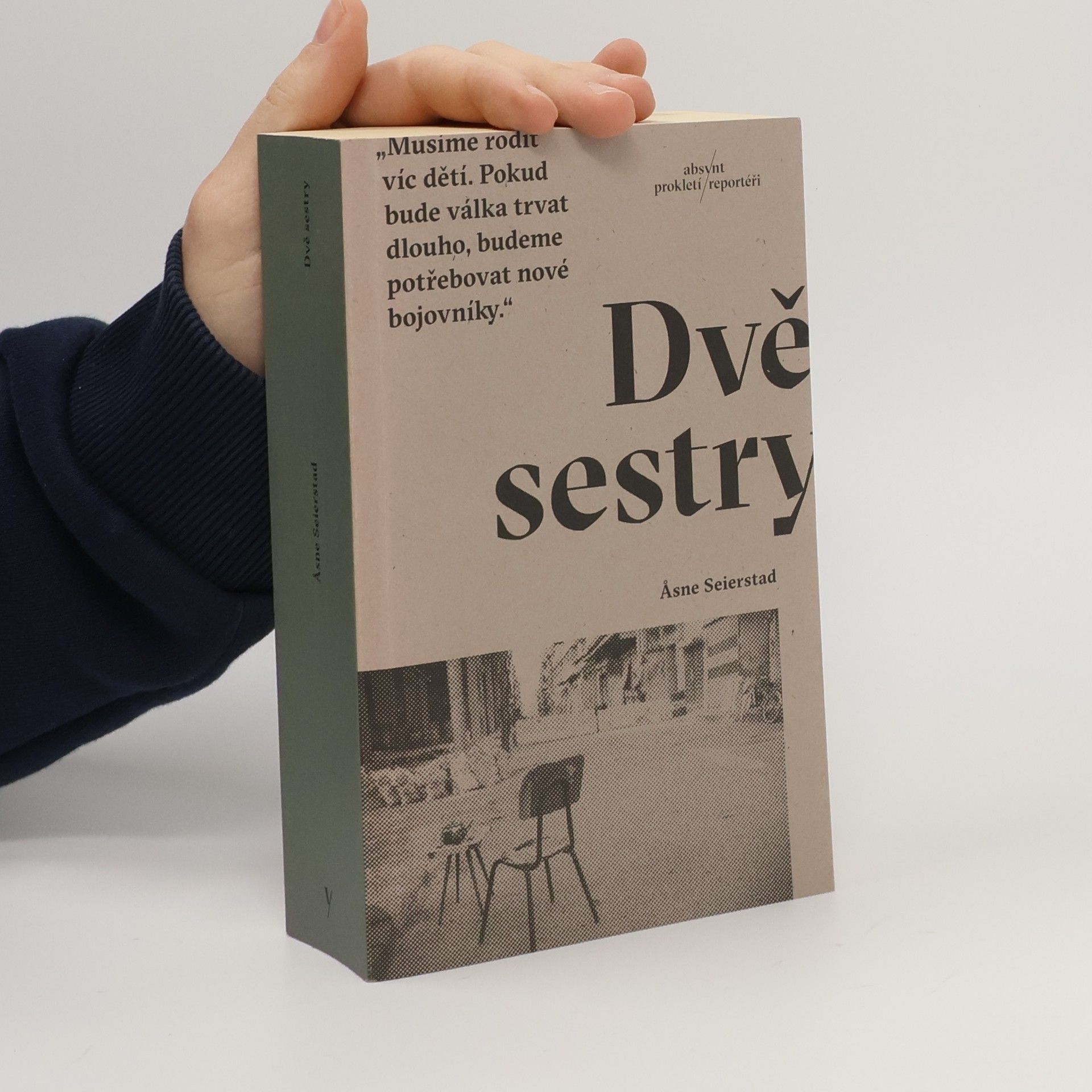 Åsne Seierstadová Dvě sestry