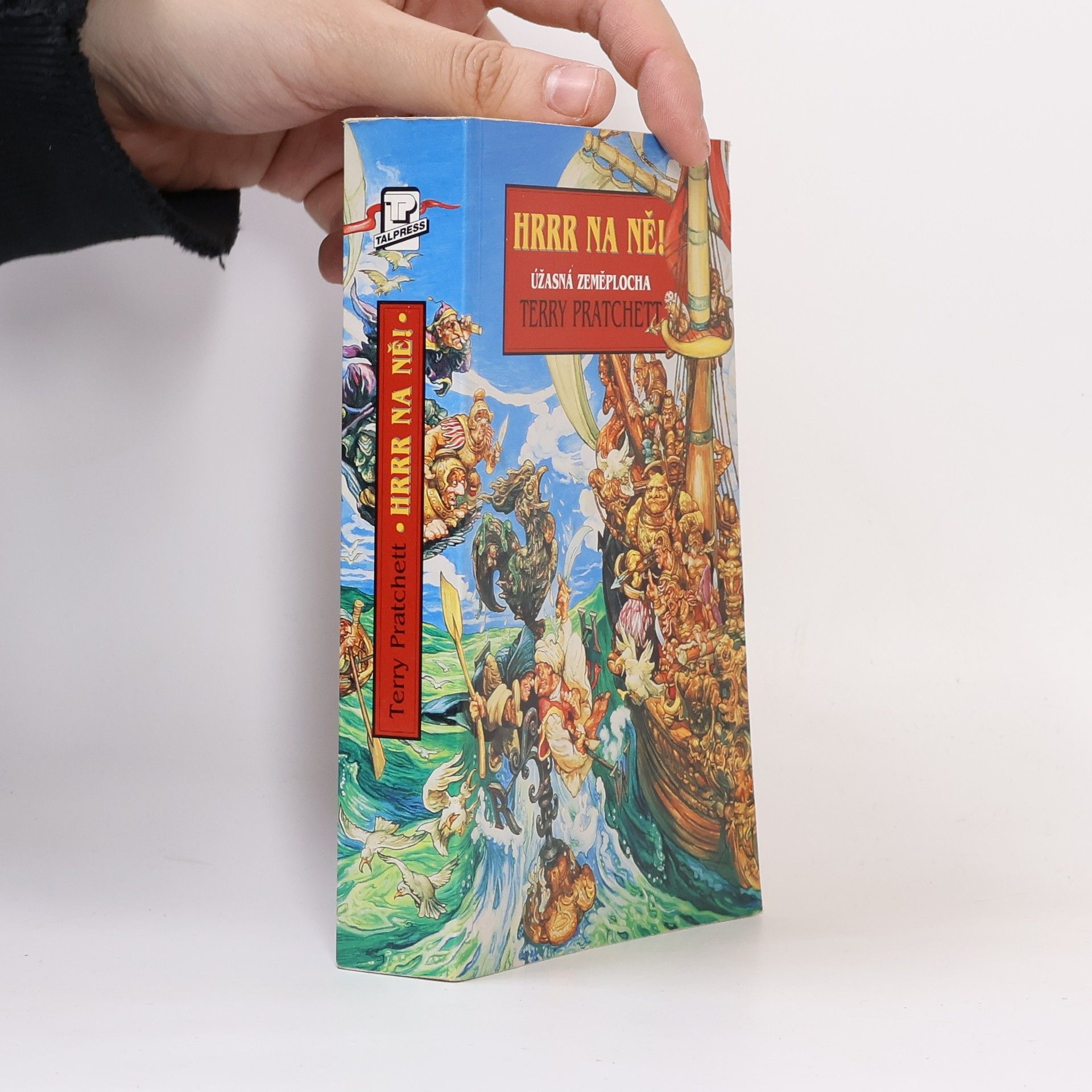 Terry Pratchett Hrrr na ně!