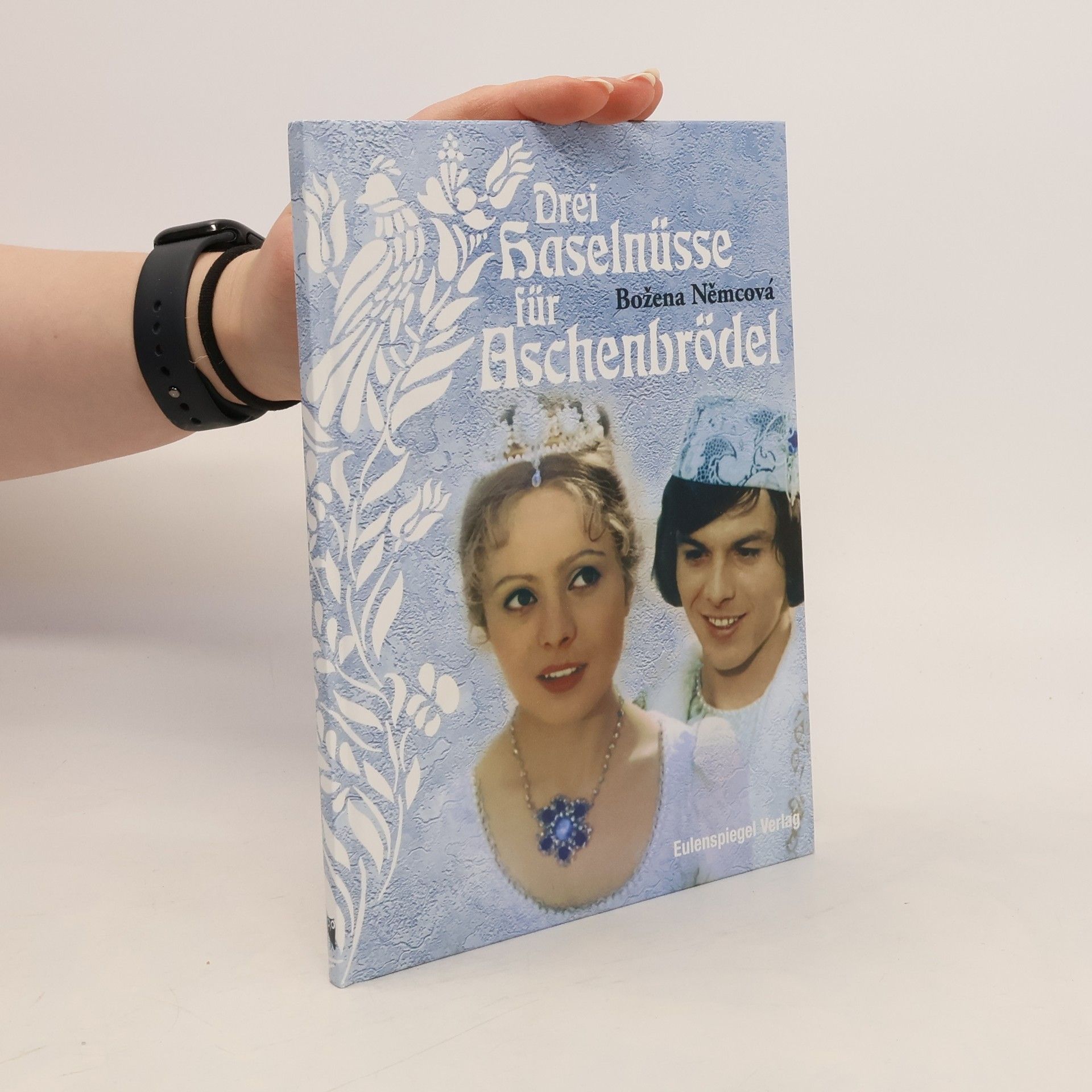 Božena Němcová Drei Haselnüsse für Aschenbrödel