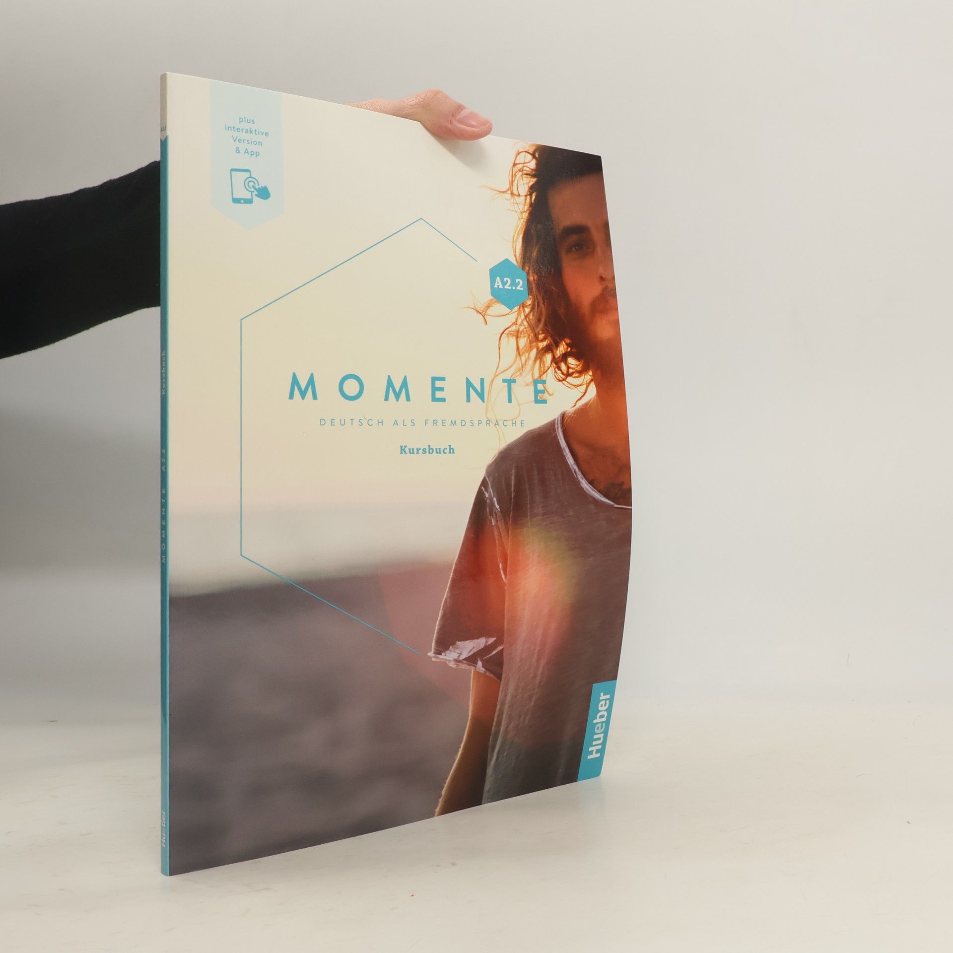 Momente A2.2. Kursbuch plus interaktive Version