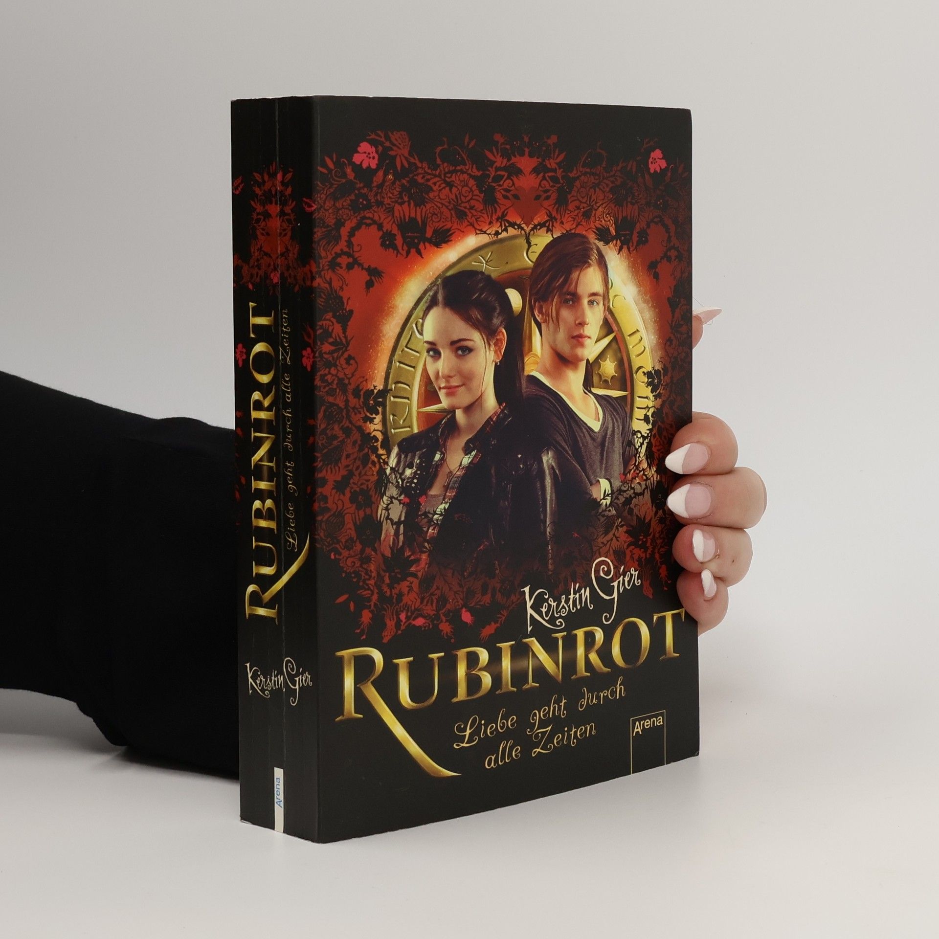 Kerstin Gier Rubinrot. Liebe geht durch alle Zeiten