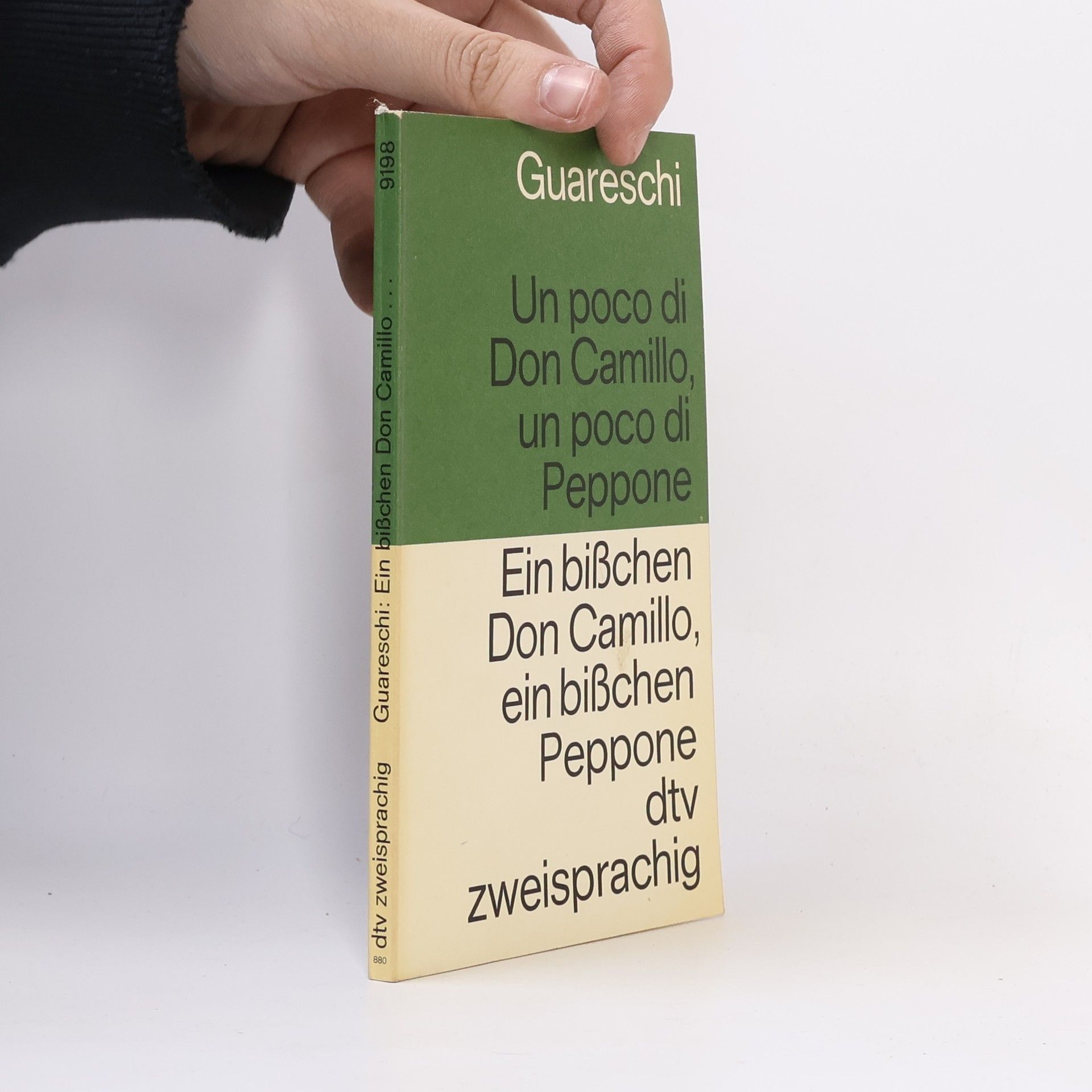 Giovannino Guareschi Un poco di Don Camillo, un poco di Peppone