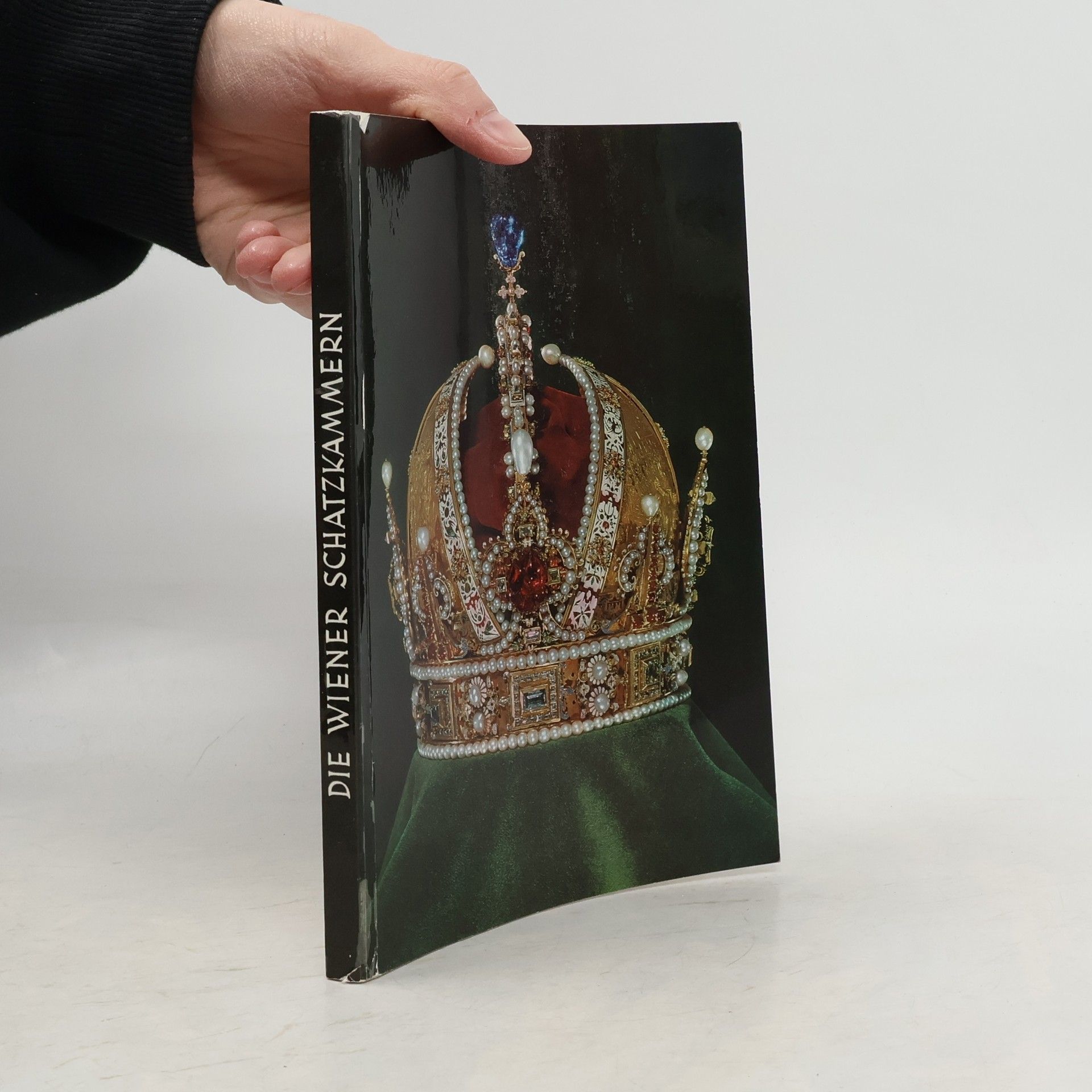 Katalog der Weltlichen und der Geistlichen Schatzkammer