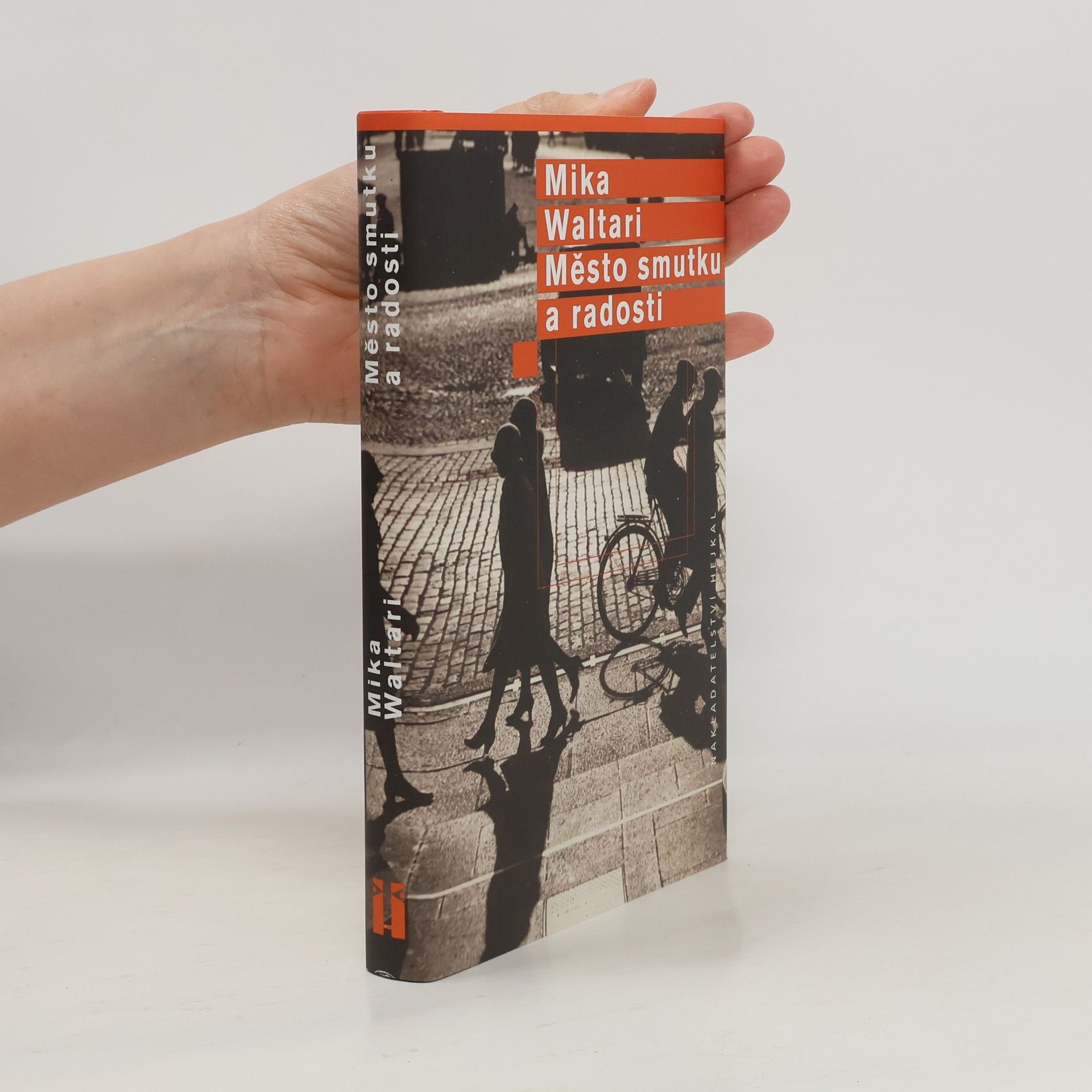 Mika Toimi Waltari Město smutku a radosti