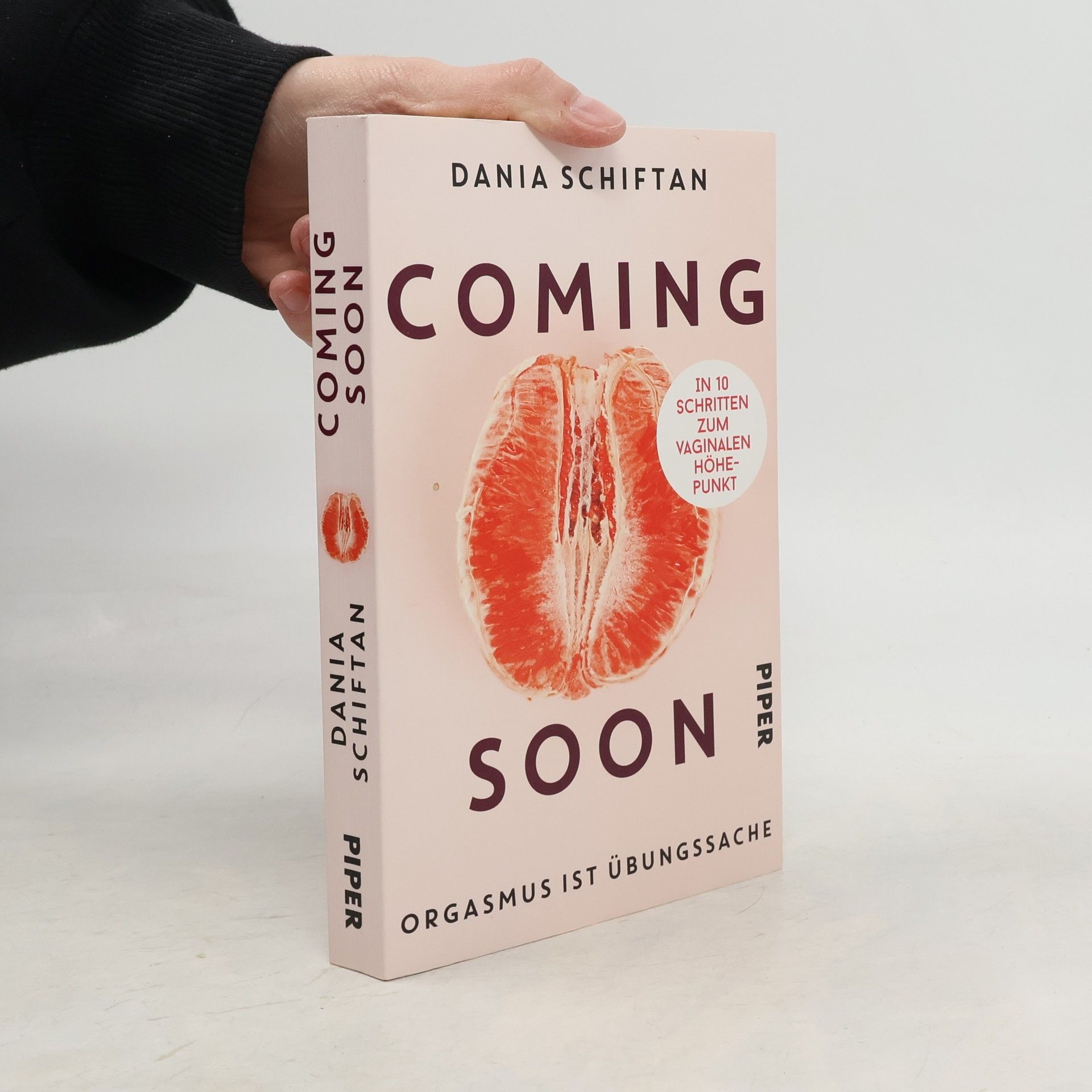 Dania Schiftan Coming soon