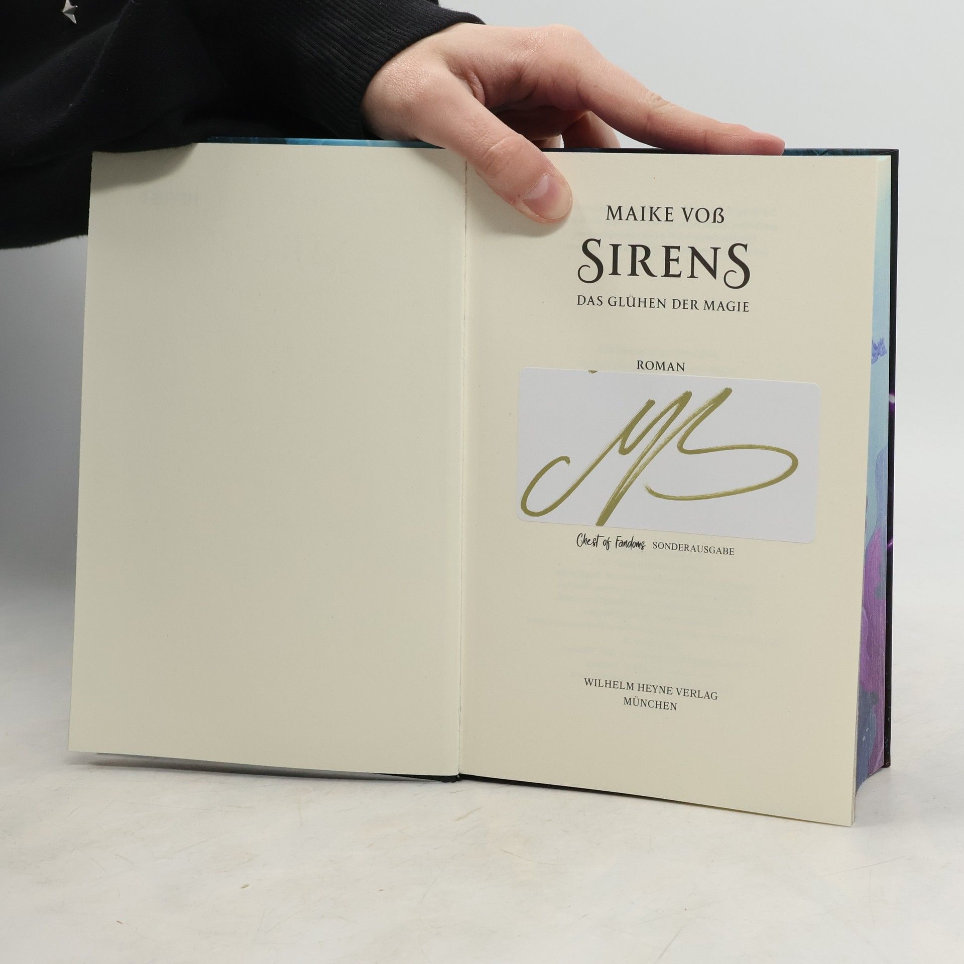 Maike Voß Sirens. Das Glühen der Magie