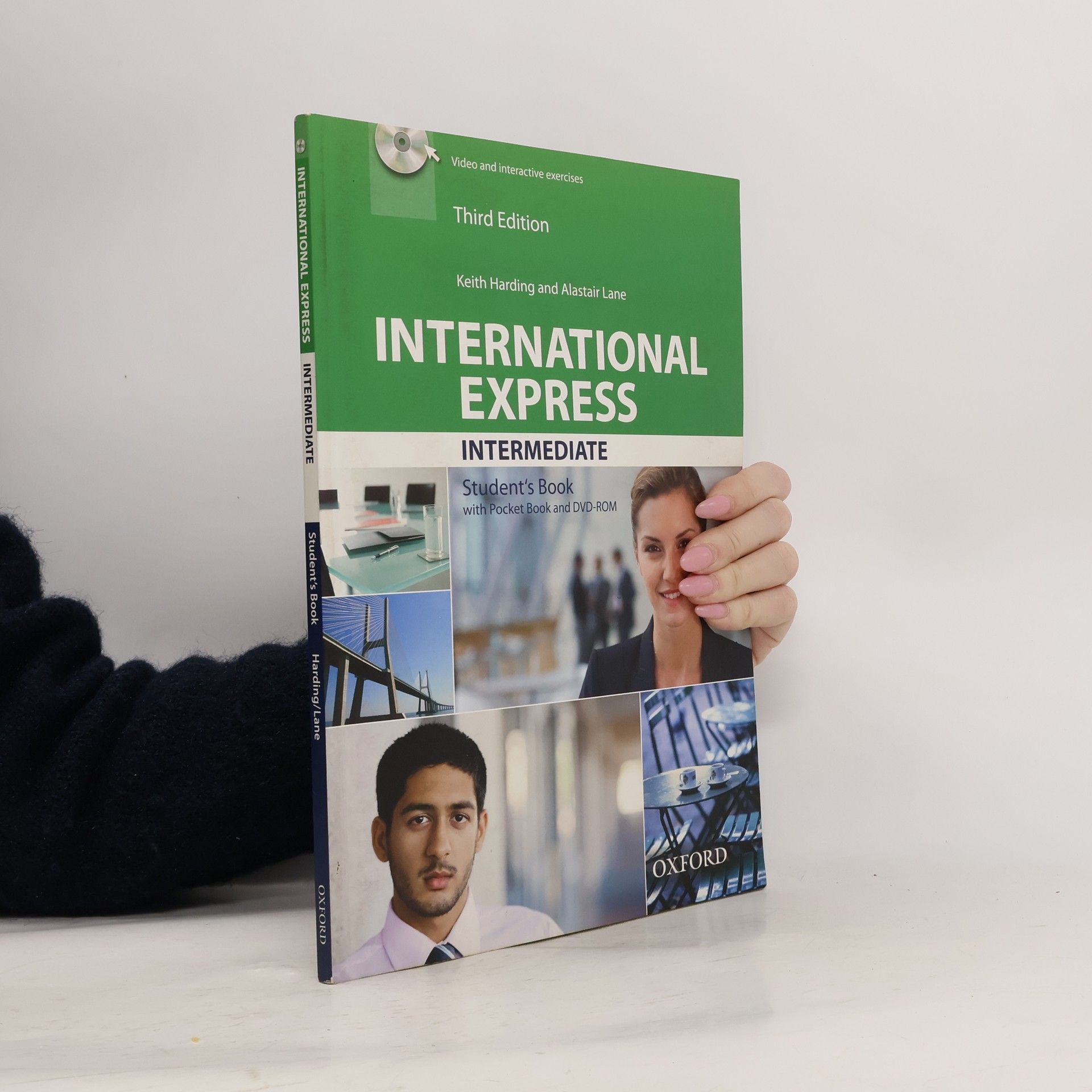 International express : intermediate. Student's book : with DVD-ROM