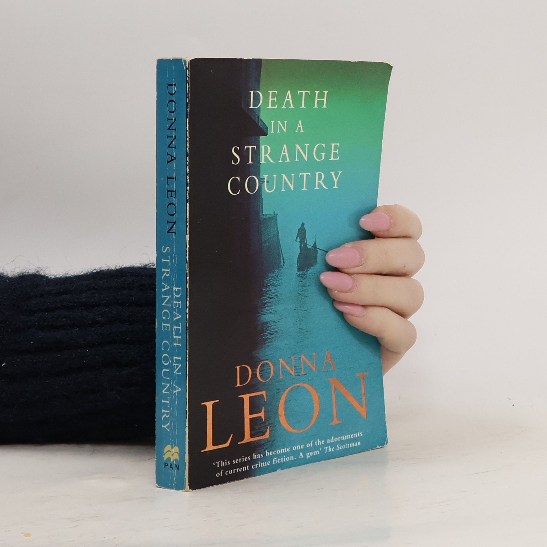 Donna Leon Death in a Strange Country