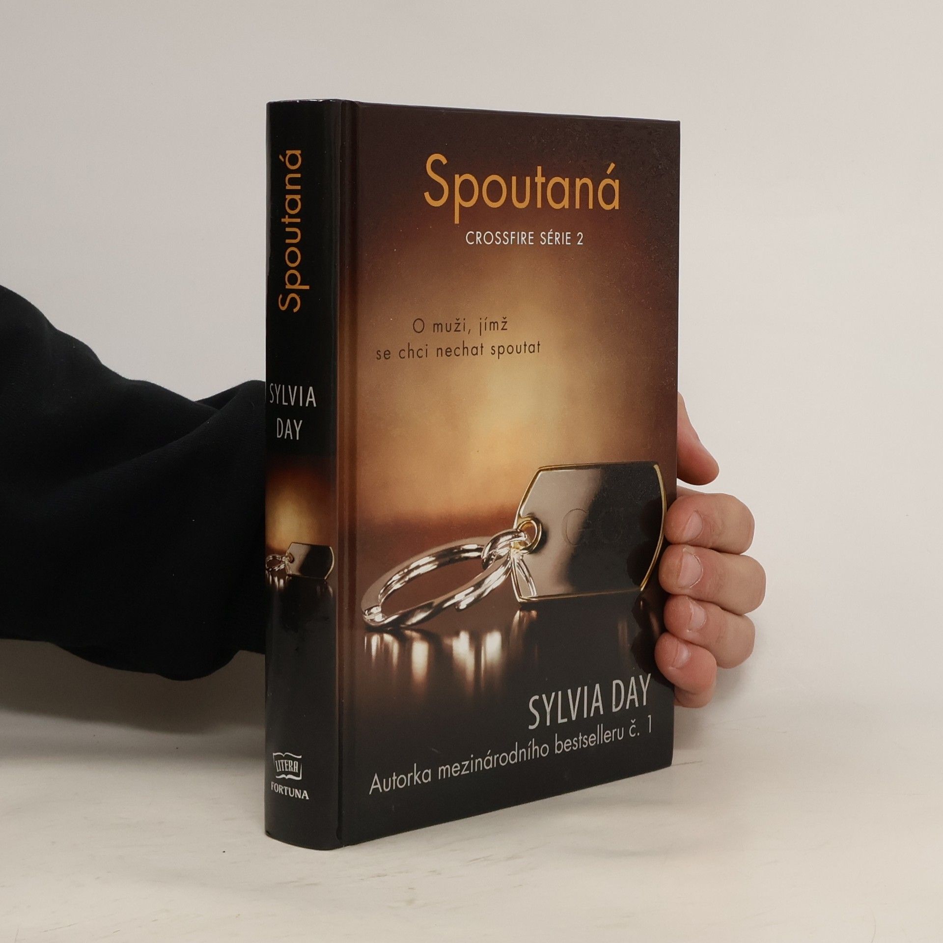 Sylvia Day Spoutaná