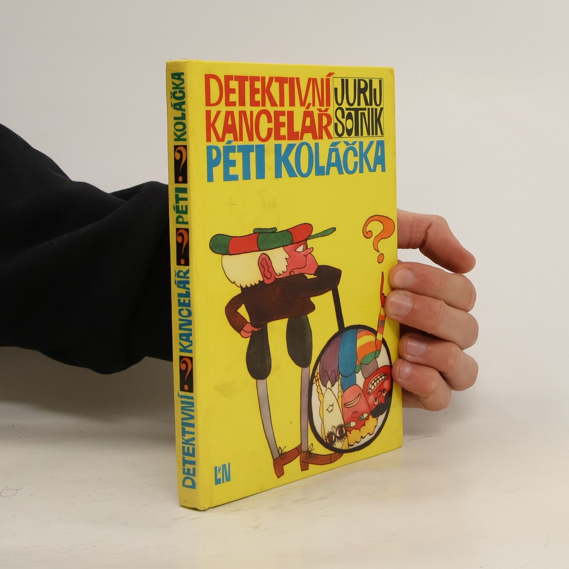 Detektivní kancelář Péti Koláčka