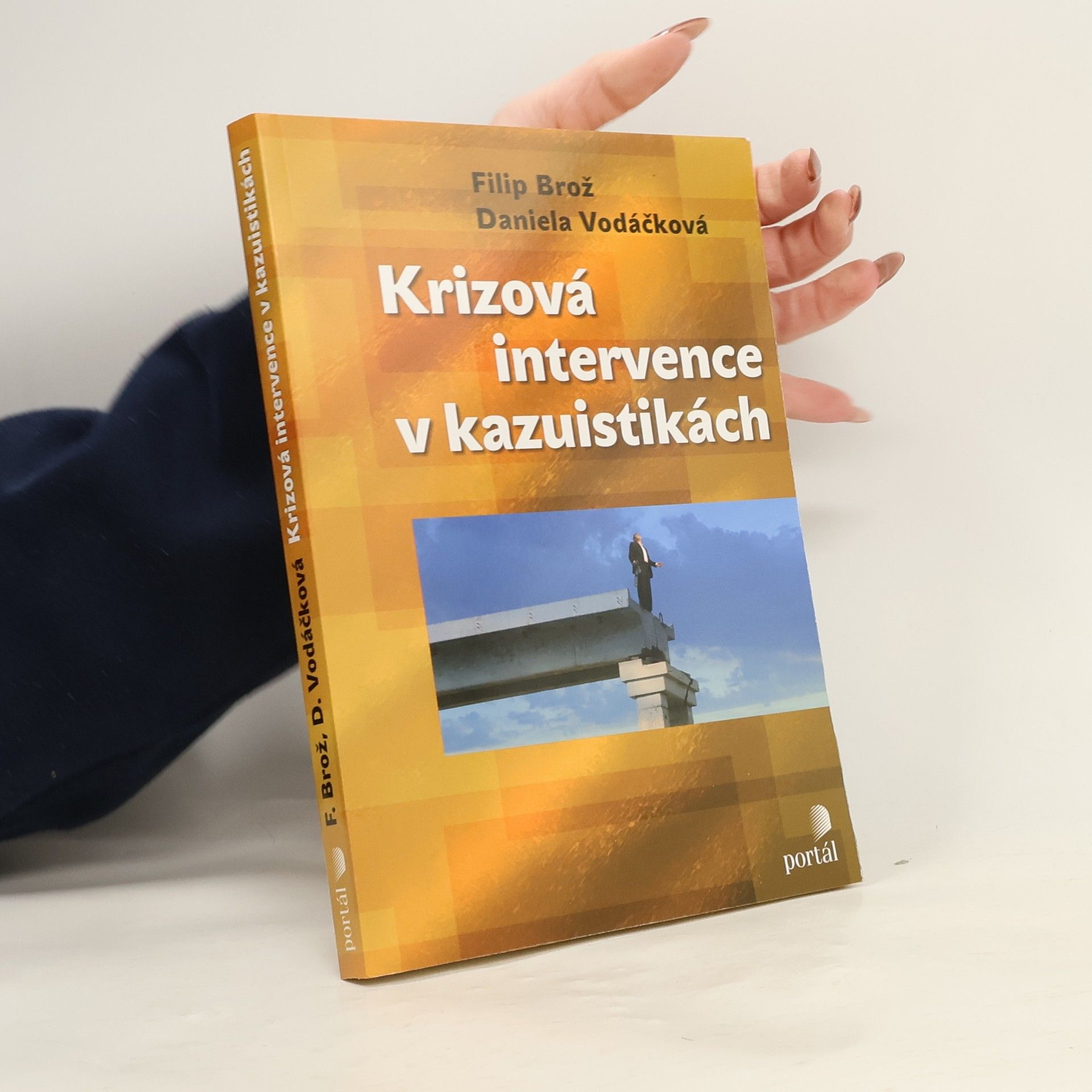 Daniela Vodáčková Krizová intervence v kazuistikách