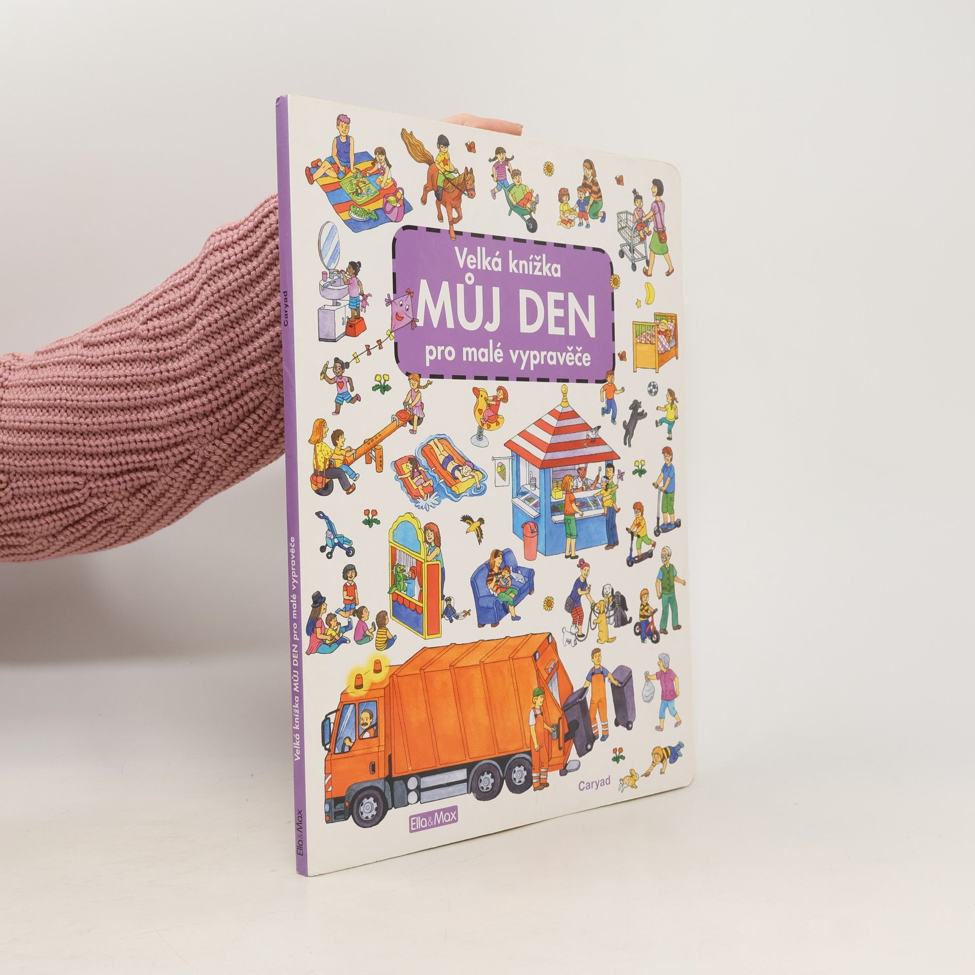 Caryad Můj den : velká knížka pro malé vypravěče