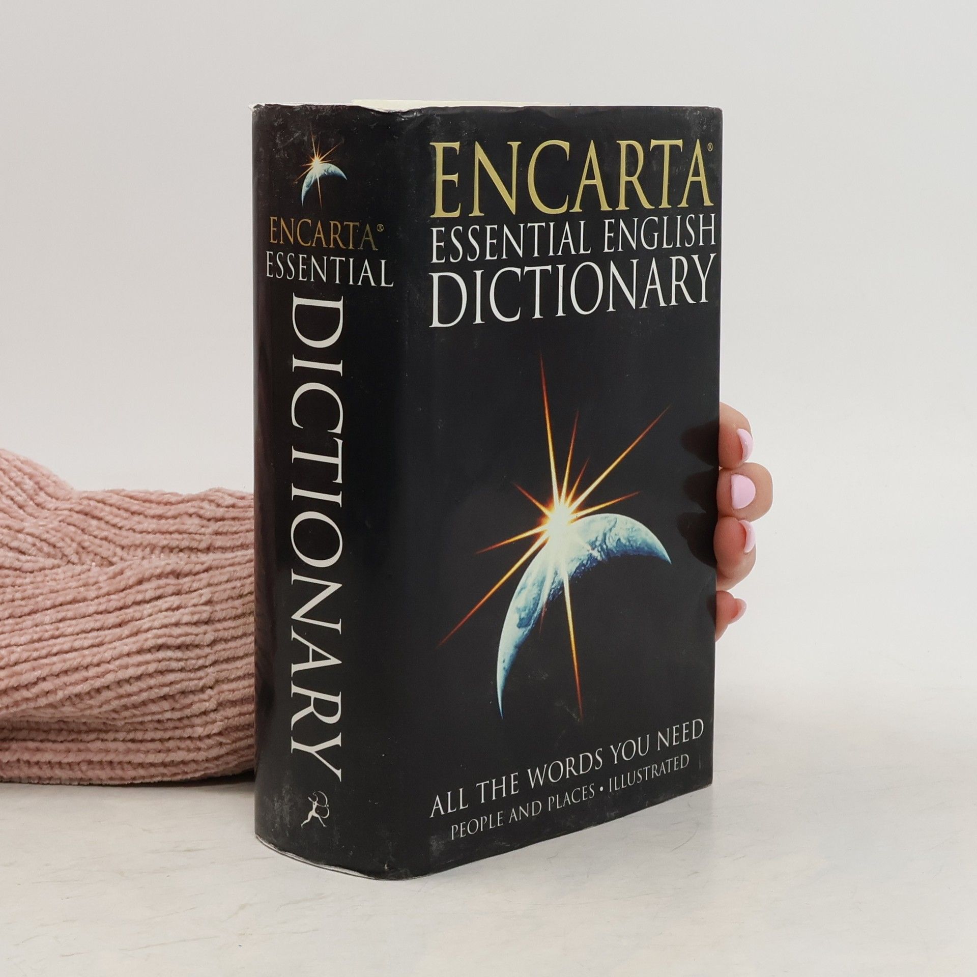 Collectif d'auteurs Encarta essential dictionary
