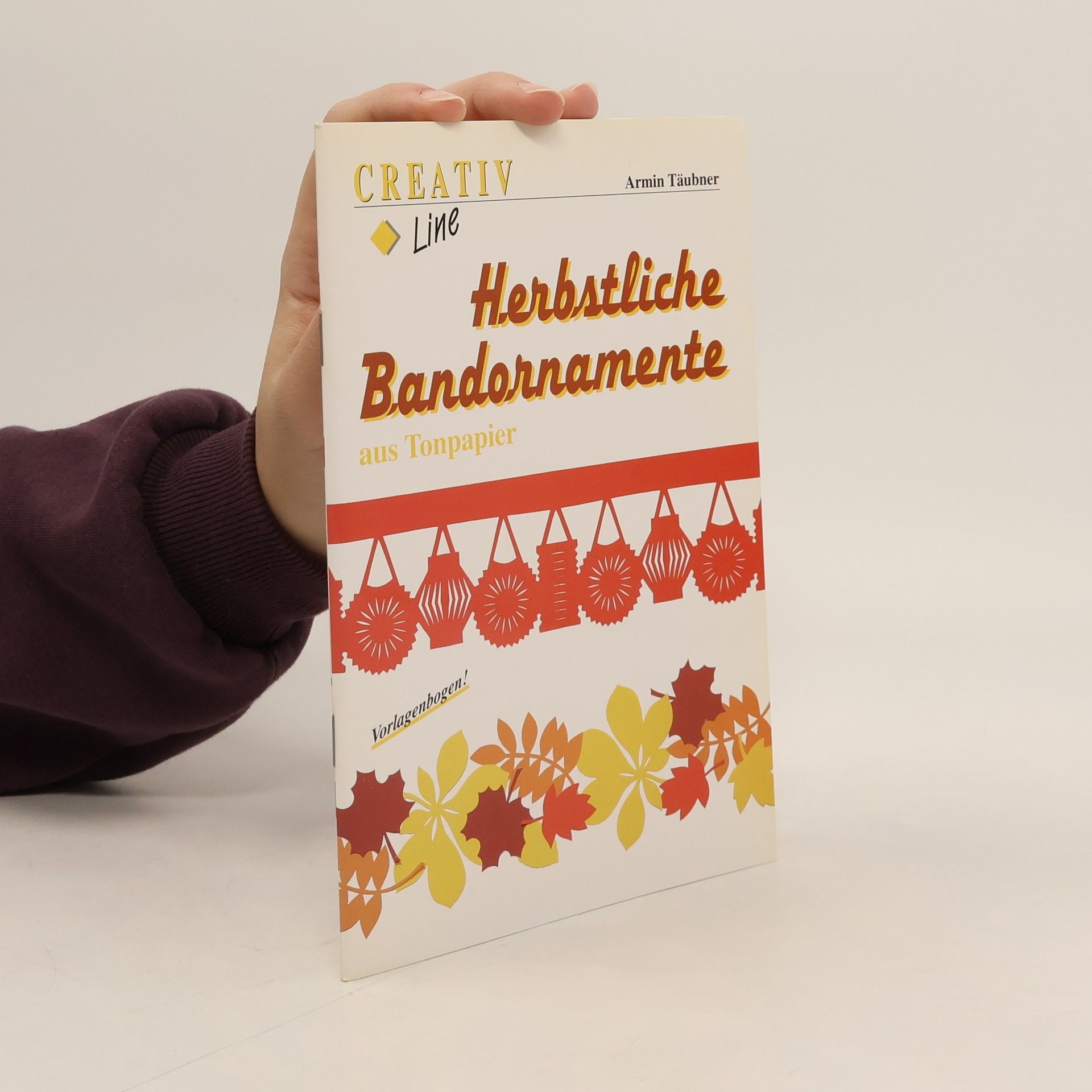 Herbstliche Bandornamente aus Tonpapier
