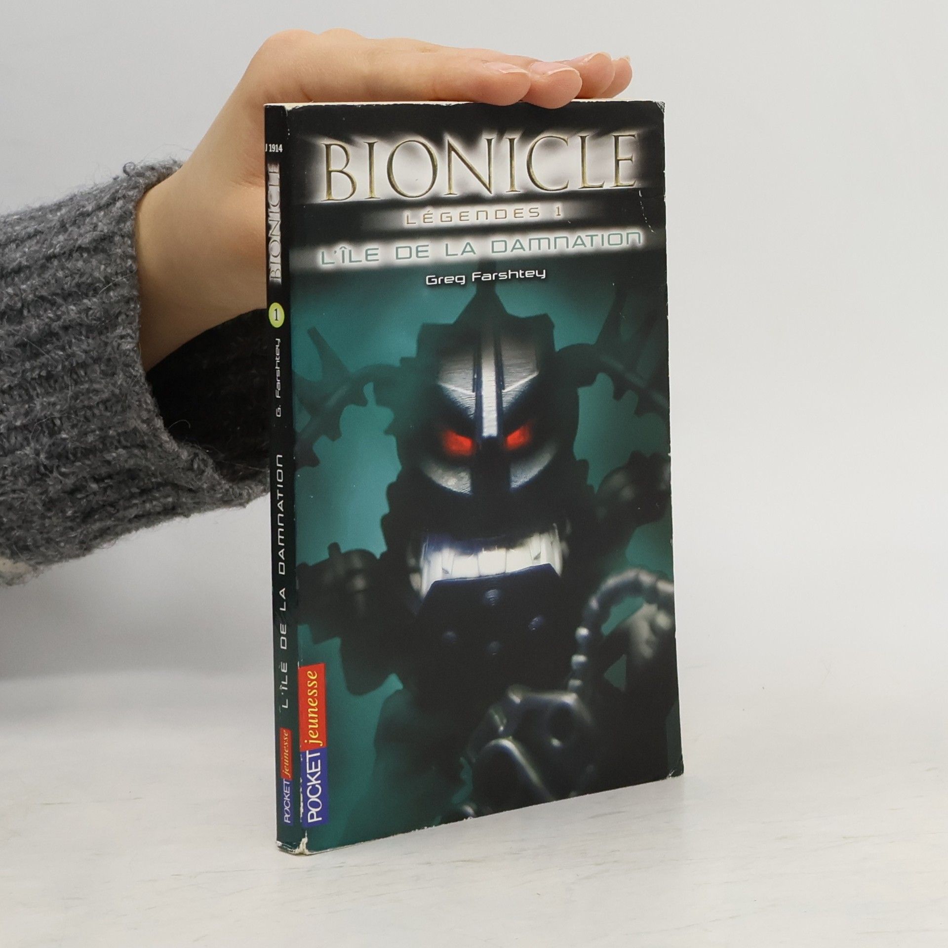 Helene Pilotto L'île de la damnation