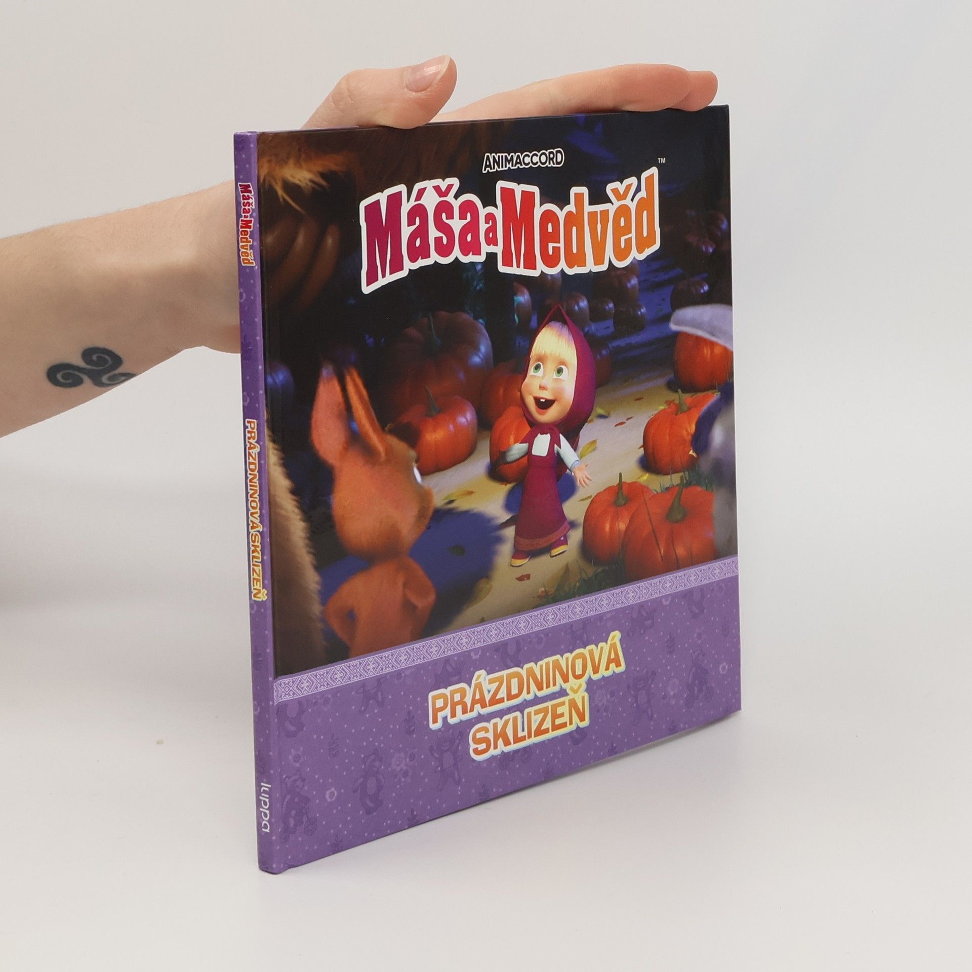 Auteurscollectief Máša a Medvěd. Prázdninová sklizeň