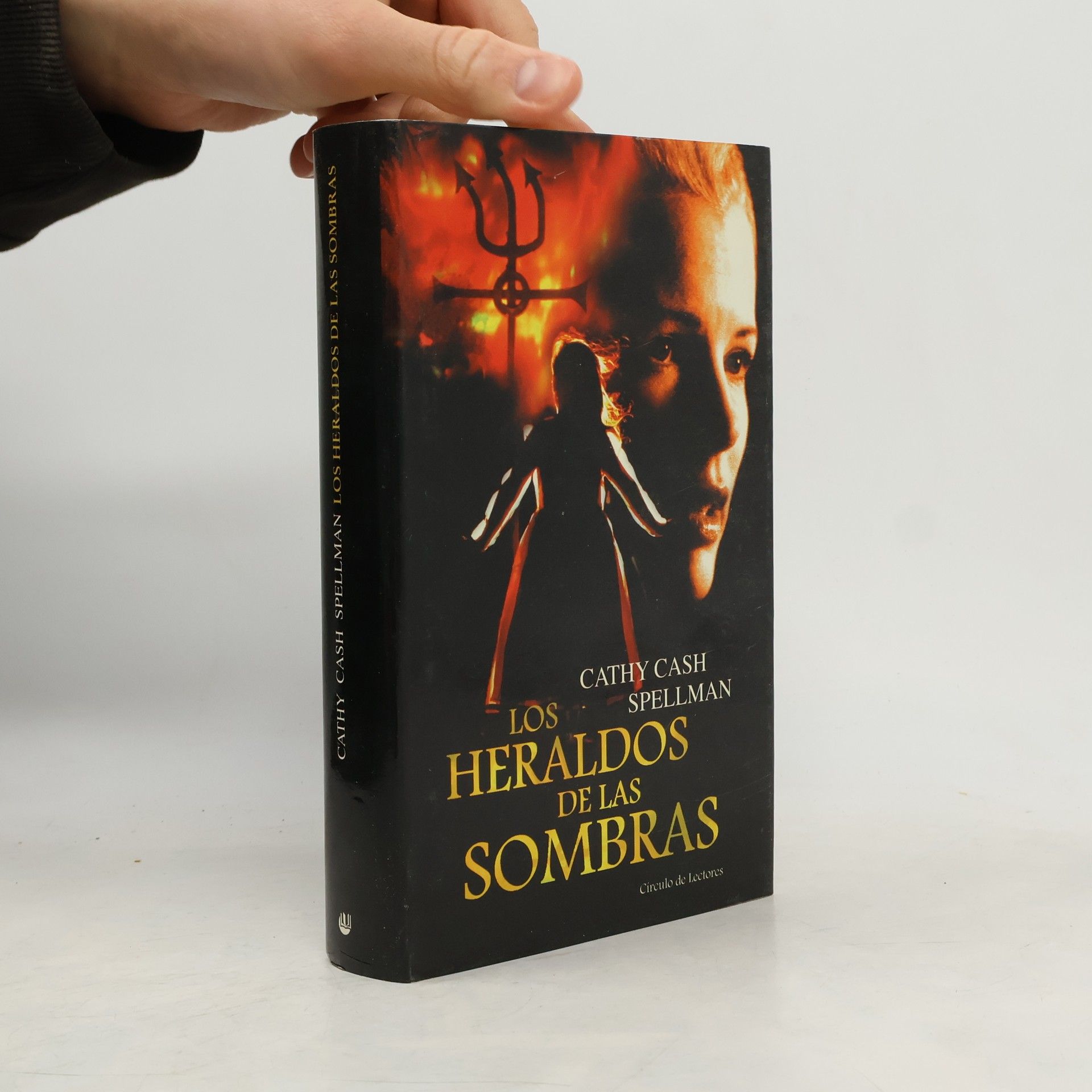 Cathy Cash Spellman Los heraldos de las sombras