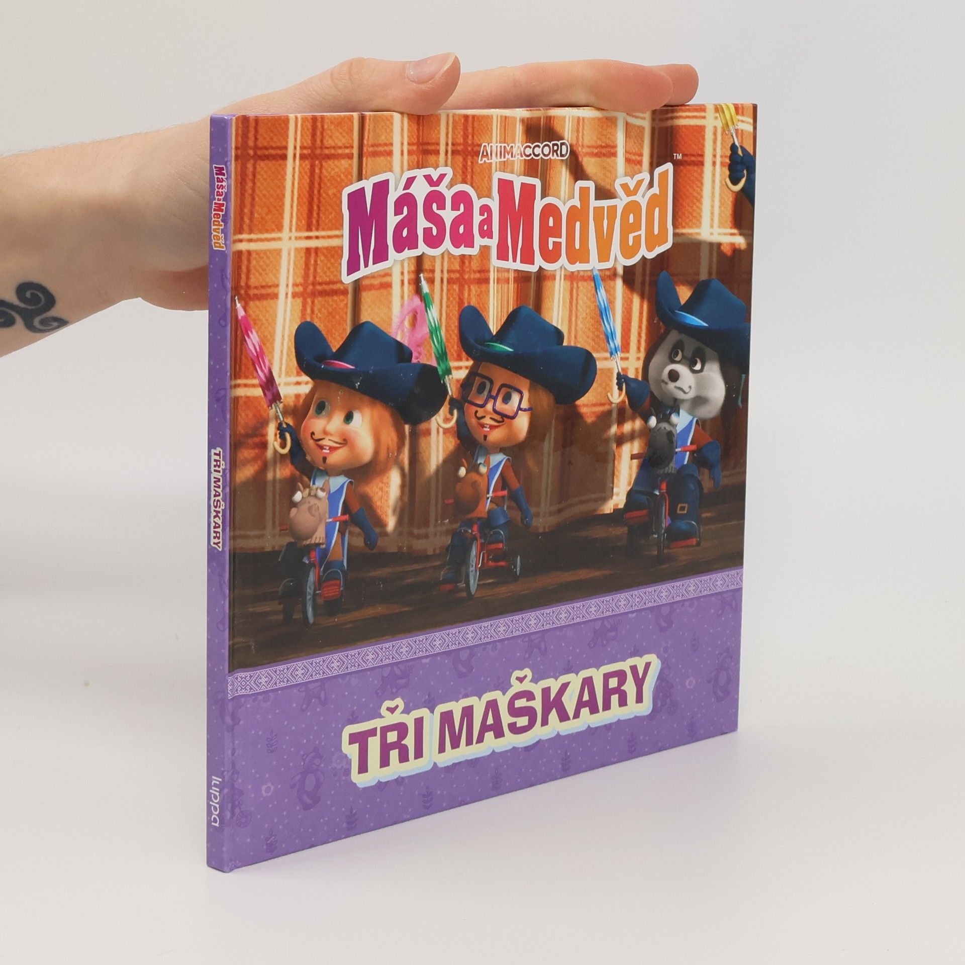 Kolektív autorov Máša a Medvěd. Tři maškary