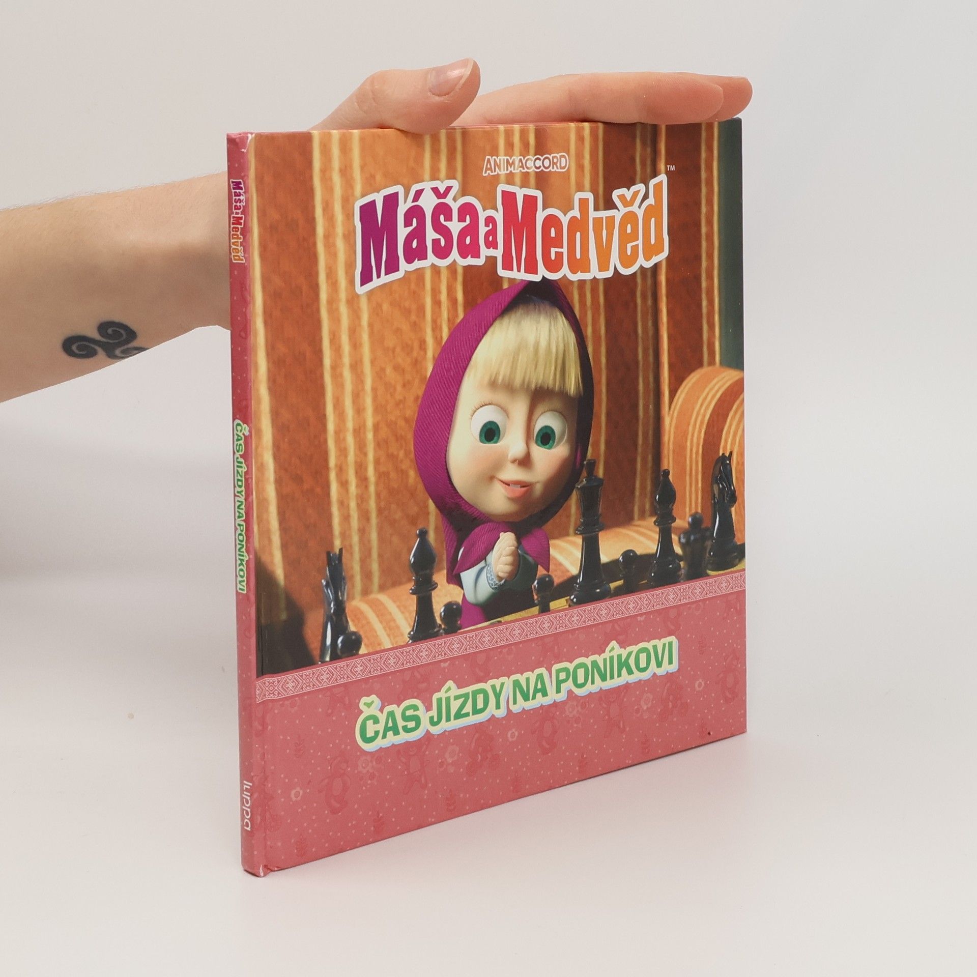 kolektiv Máša a Medvěd. Čas jízdy na poníkovi