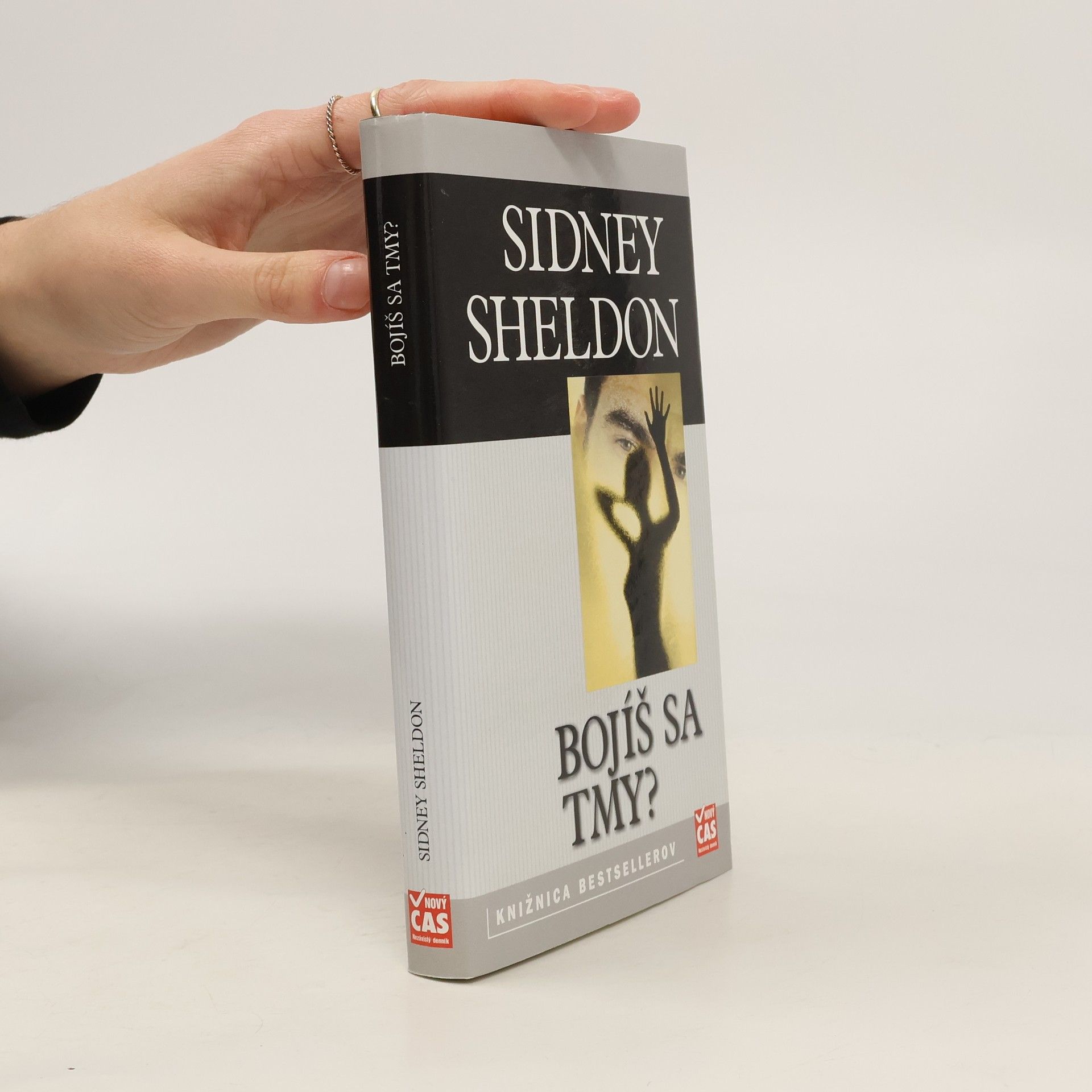 Sidney Sheldon Bojíš sa tmy?